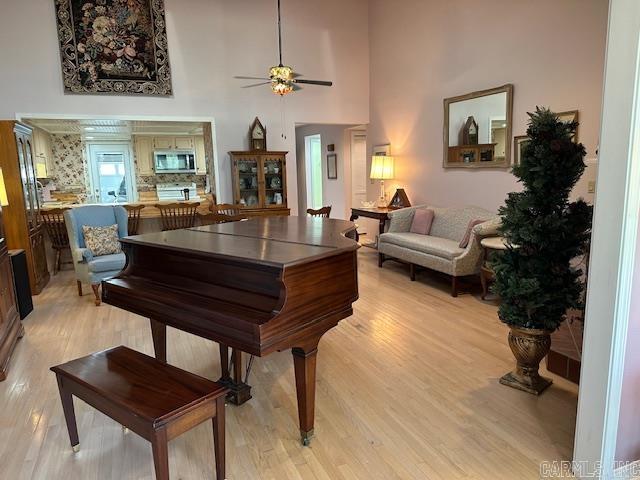 COUNTRY CLUB RIDGE - Residential