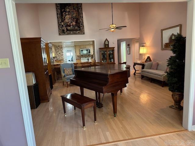 COUNTRY CLUB RIDGE - Residential