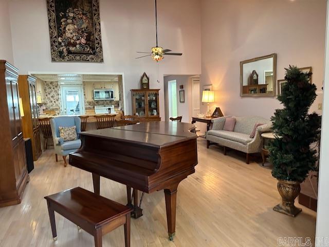 COUNTRY CLUB RIDGE - Residential