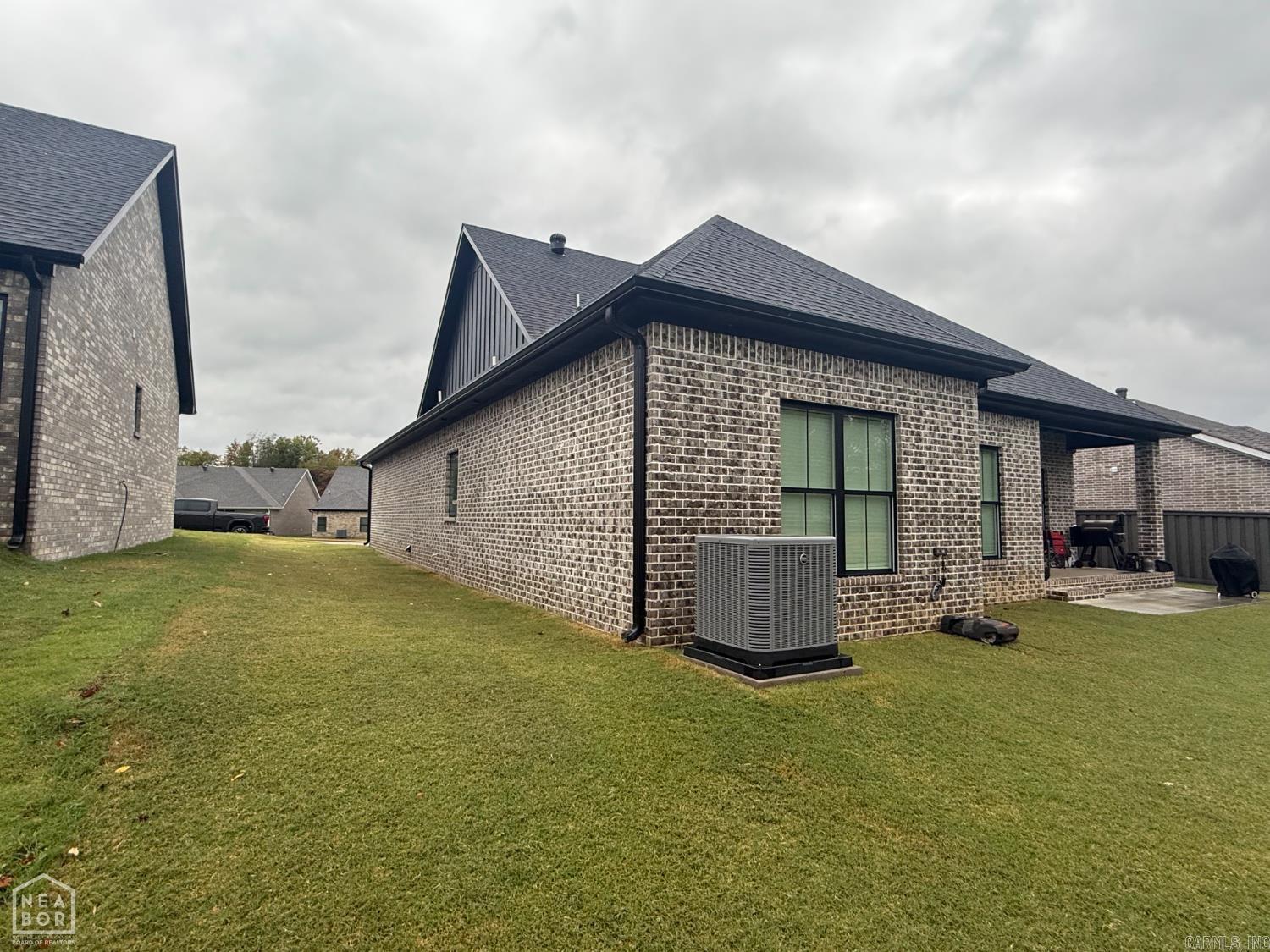 Summit Ridge - Residential