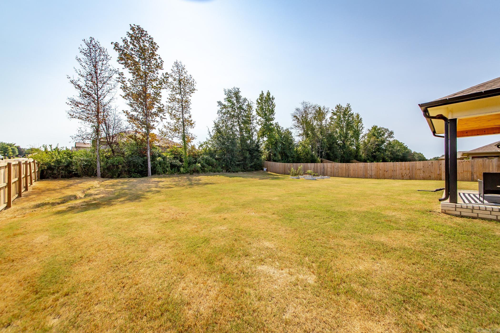 MAGNOLIA ESTATES - Residential