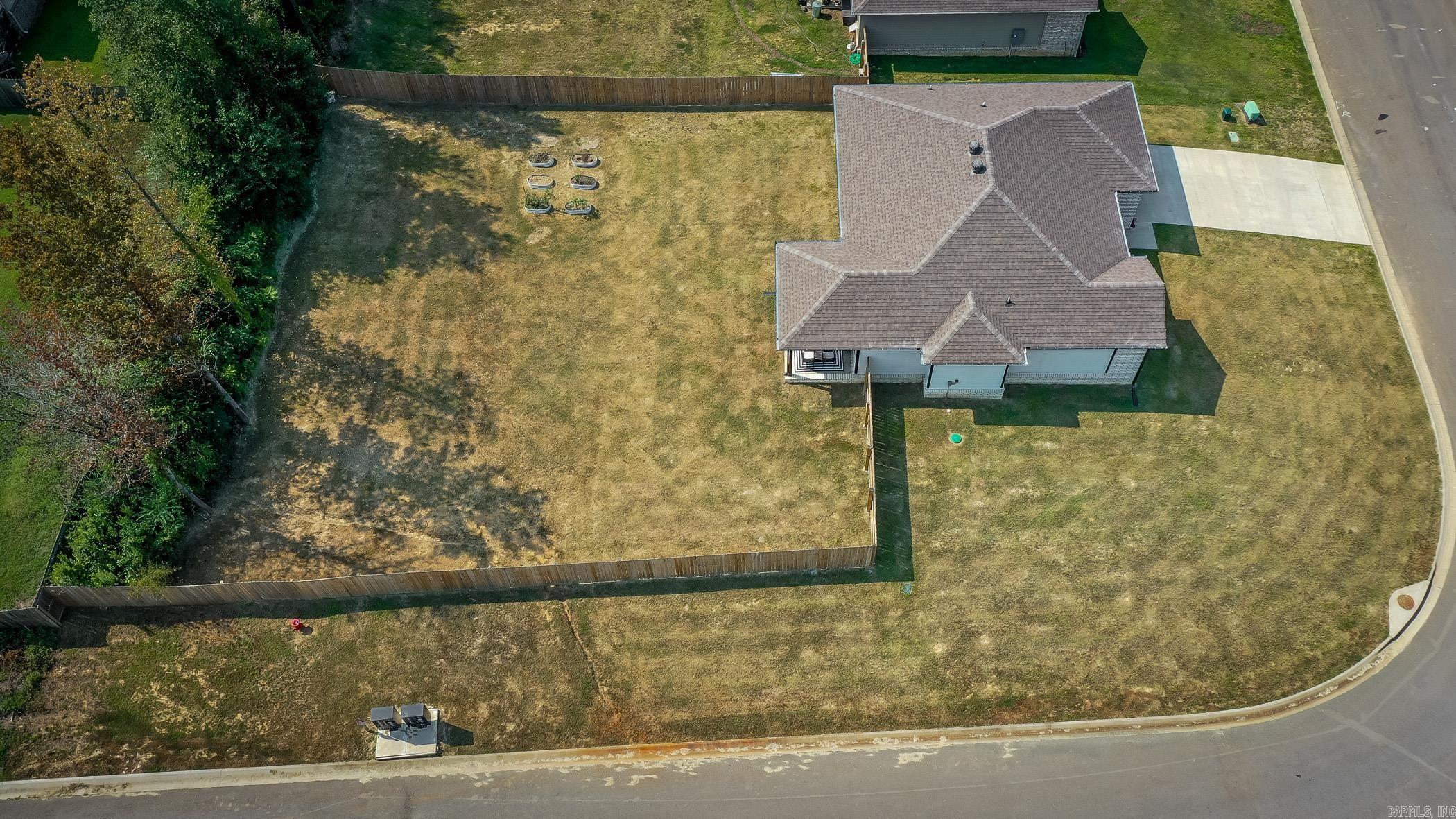 MAGNOLIA ESTATES - Residential