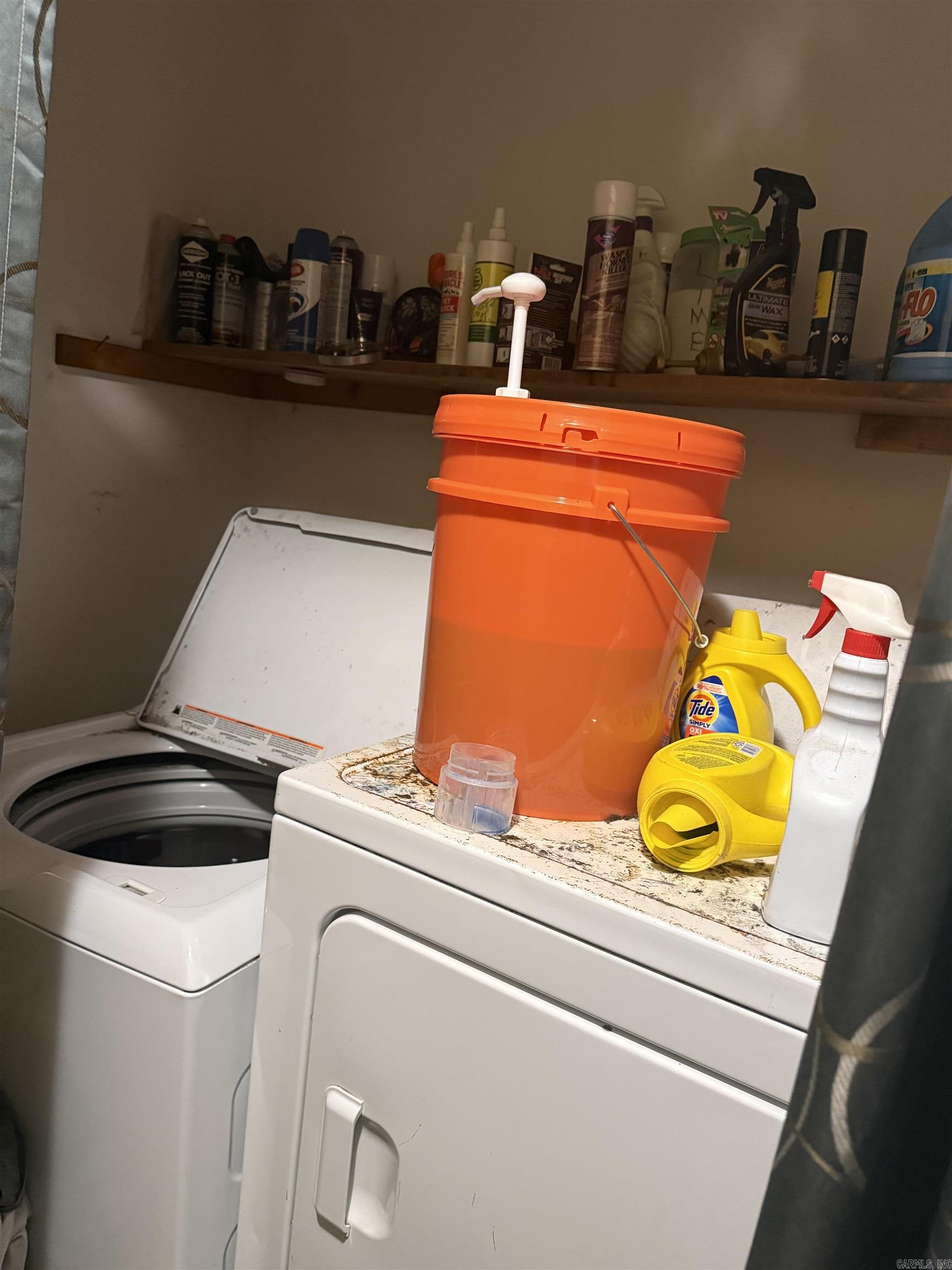 WOODLAND HILLS - Residential