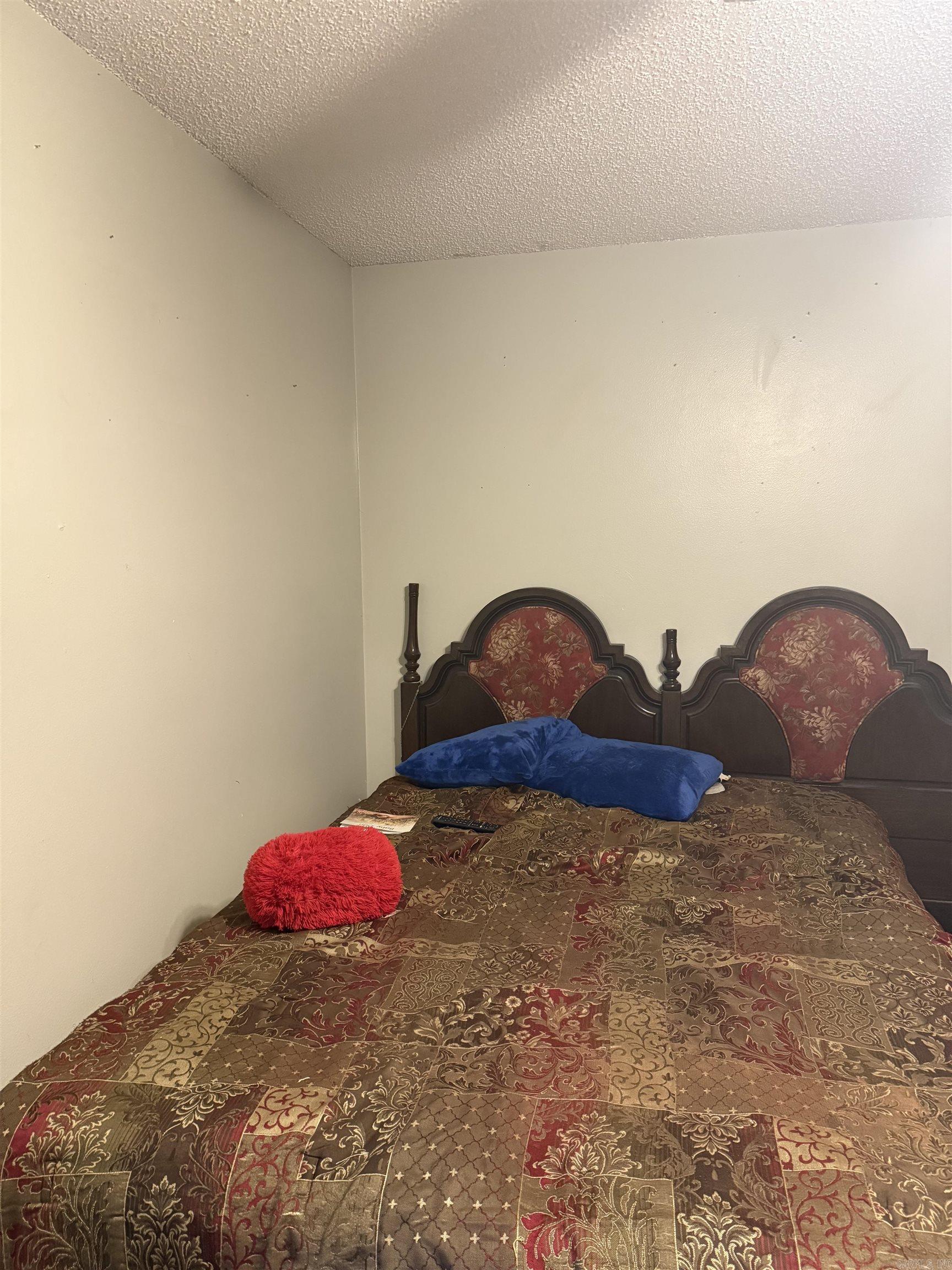 WOODLAND HILLS - Residential