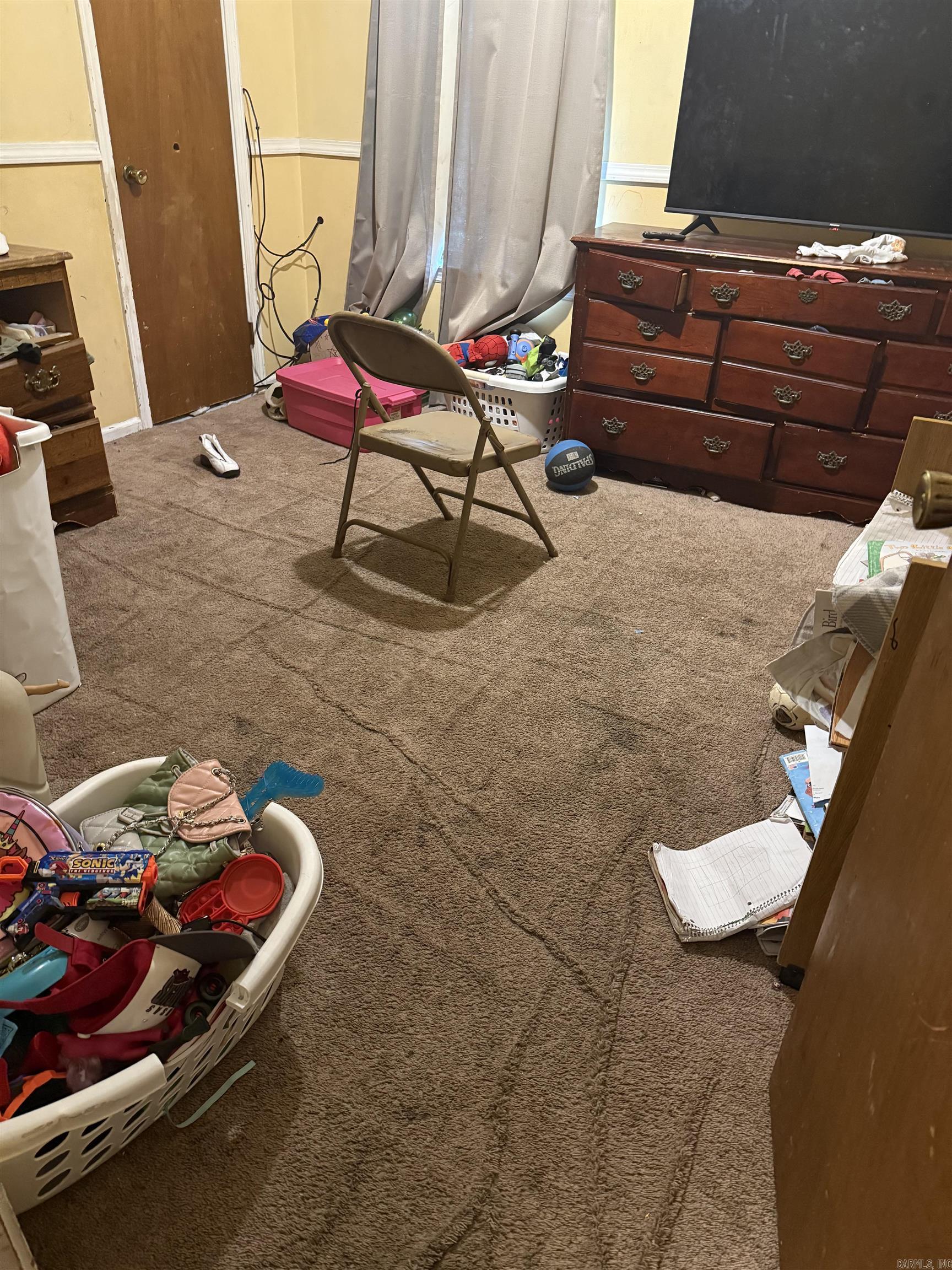 WOODLAND HILLS - Residential