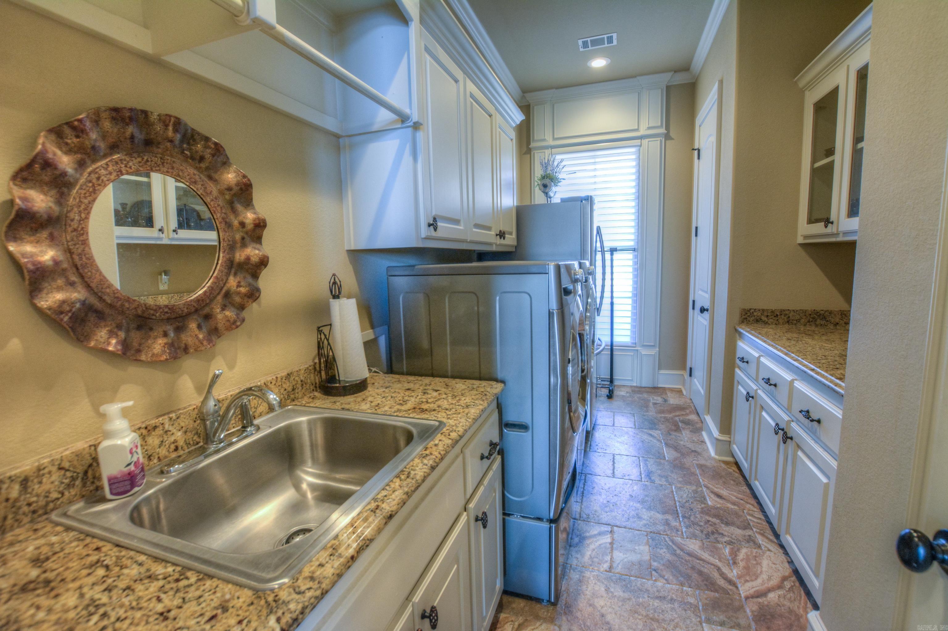 Sparling Point - Residential