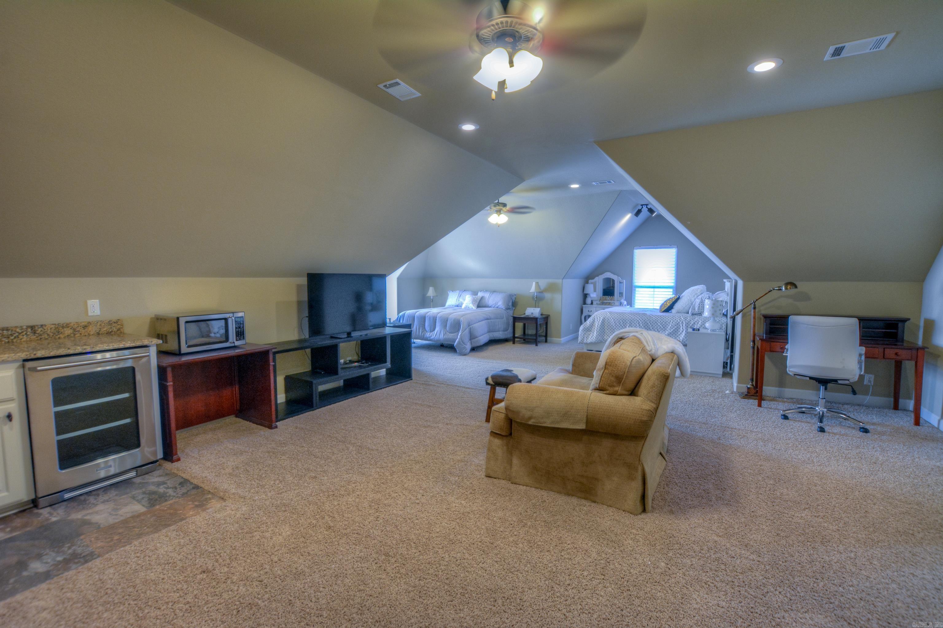 Sparling Point - Residential