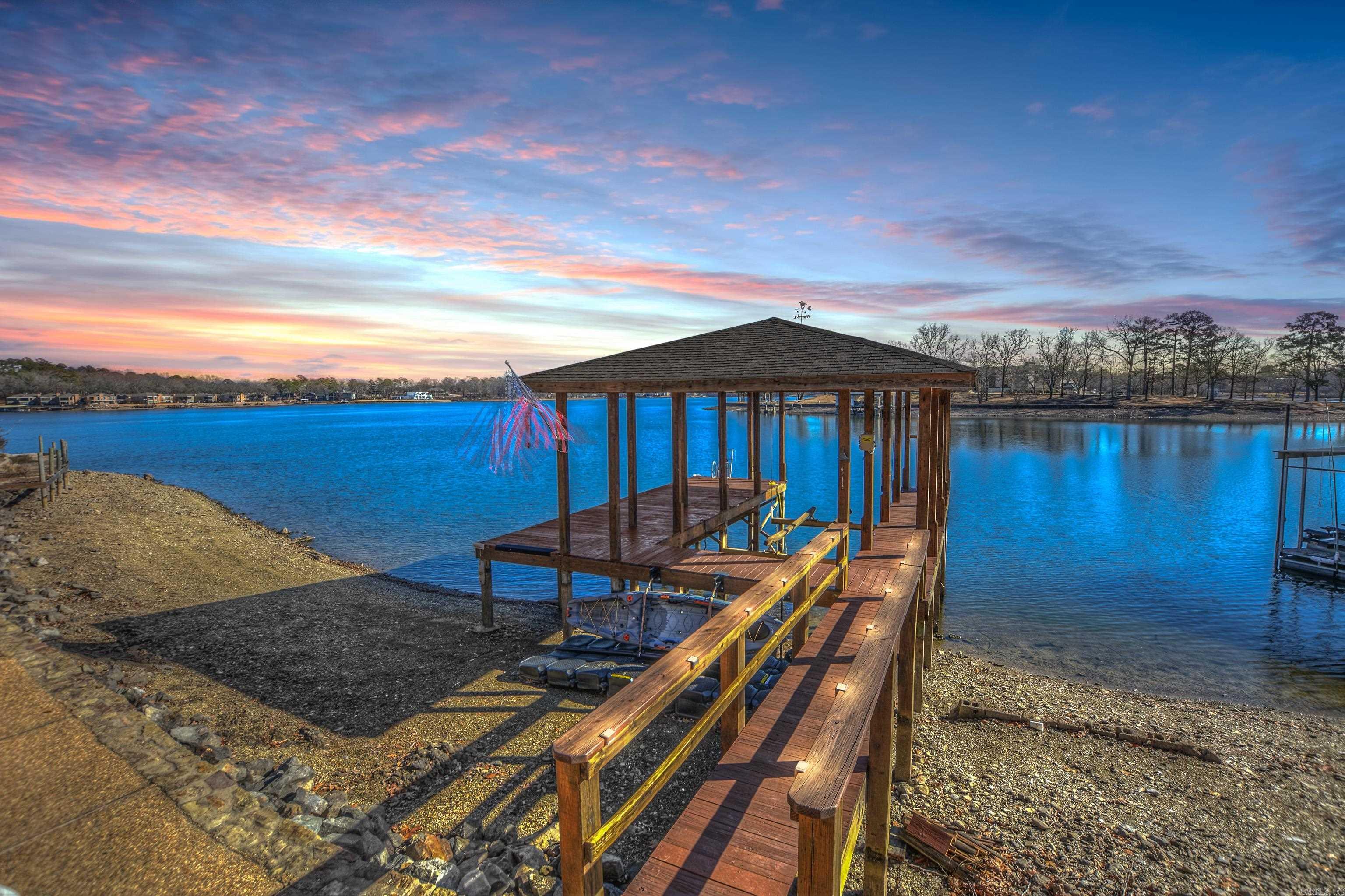 Sparling Point - Residential