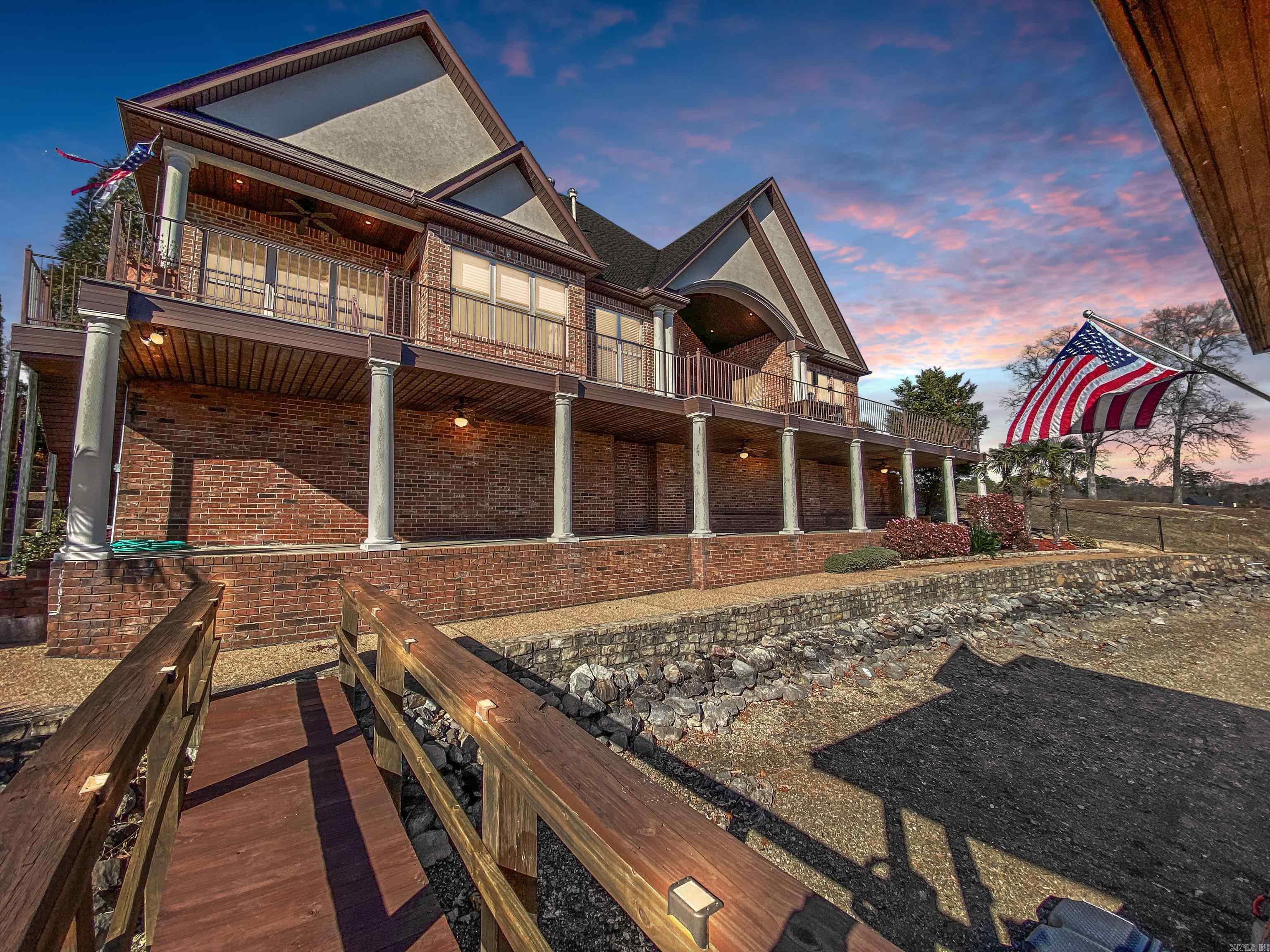 Sparling Point - Residential