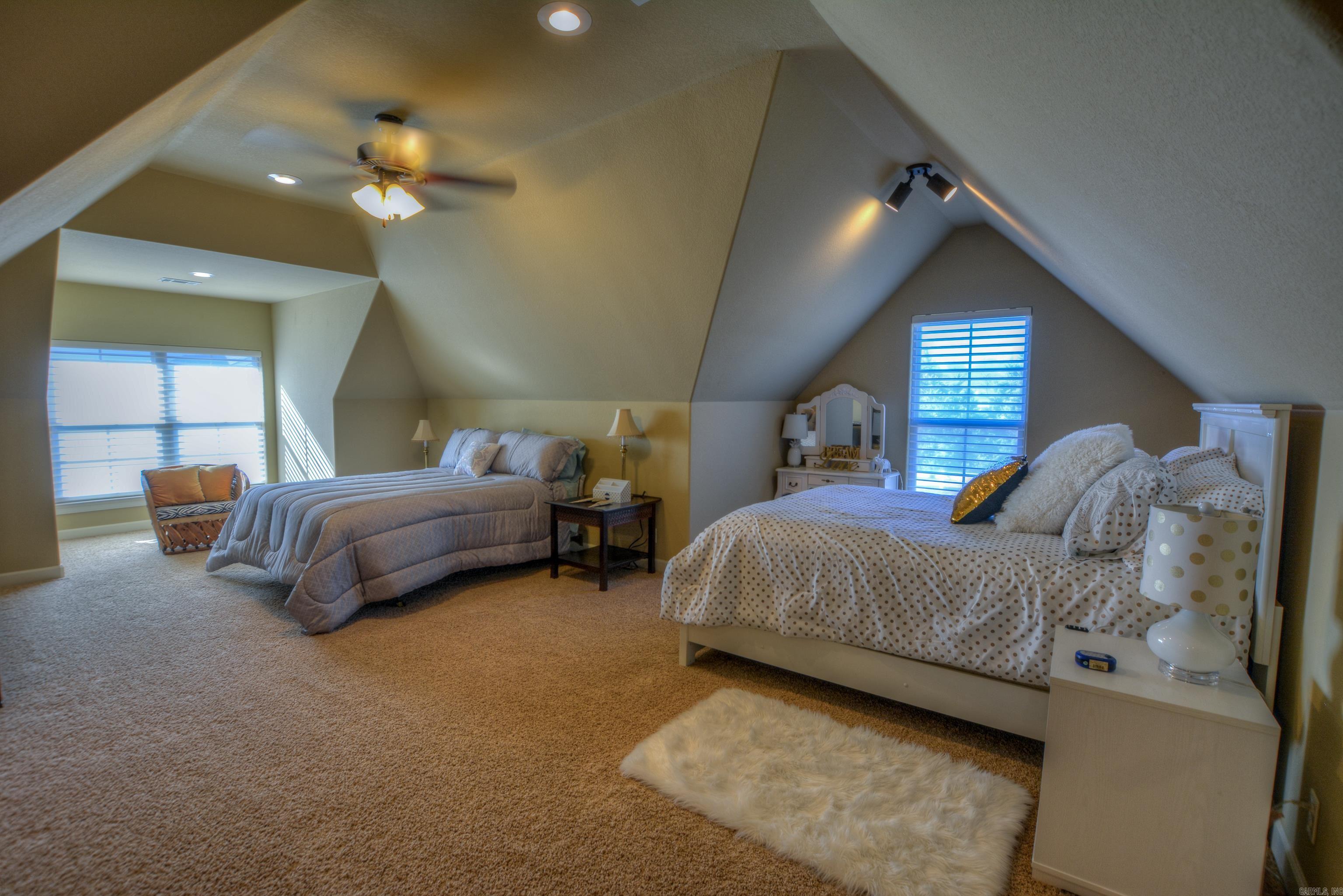 Sparling Point - Residential