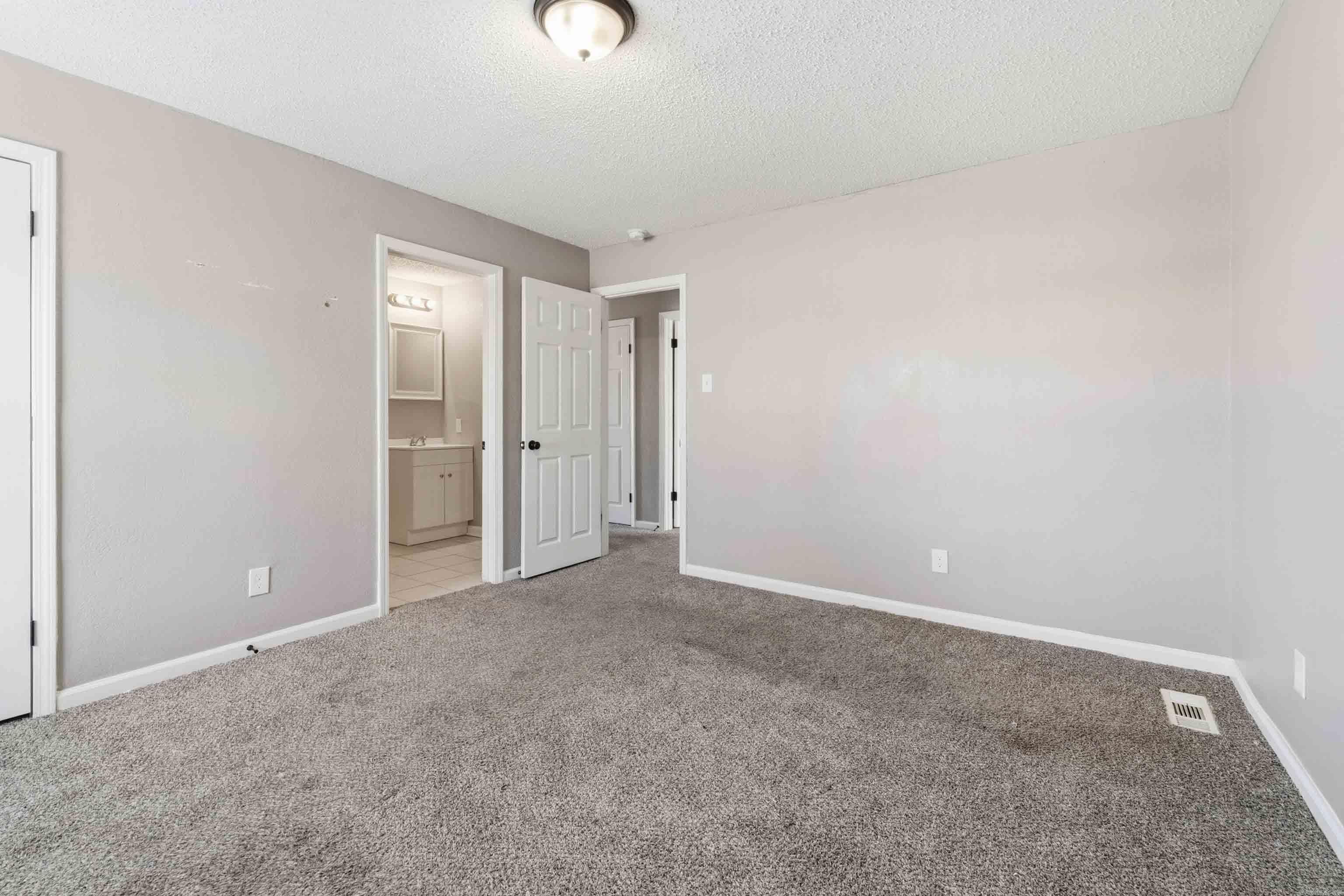 WALNUT VALLEY - Residential