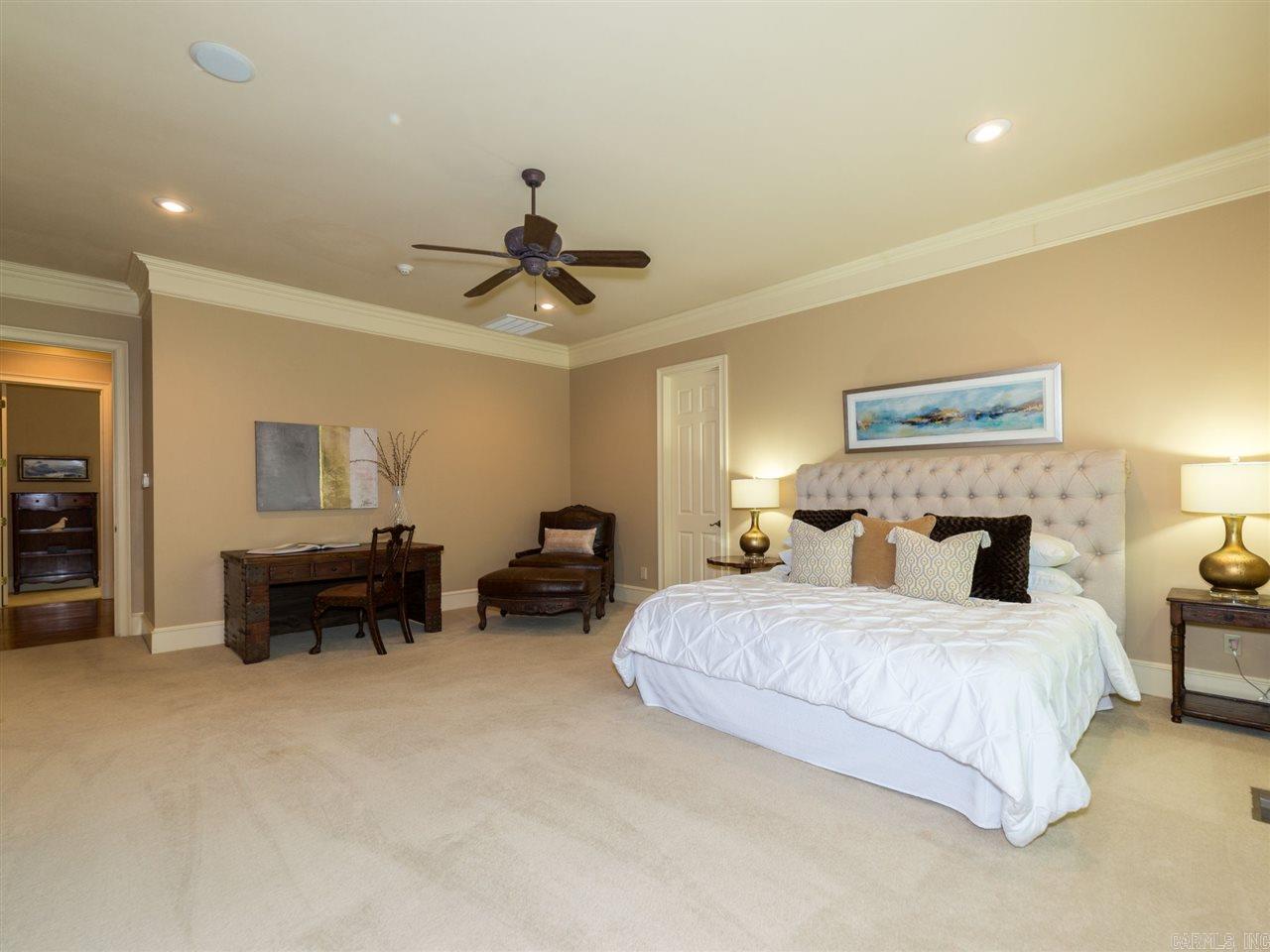 CHENAL VALLEY SOLOGNE CIRCLE - Residential