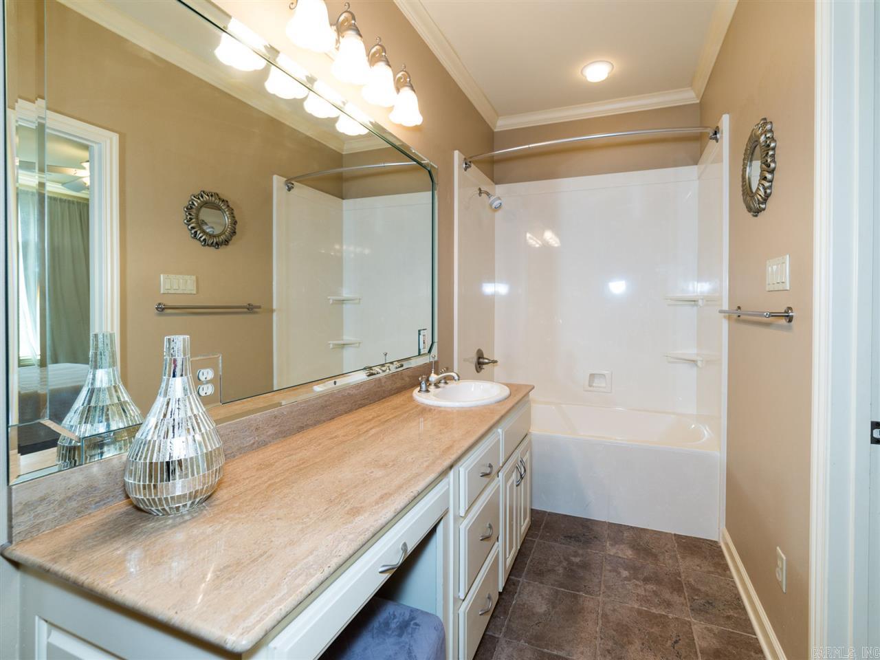 CHENAL VALLEY SOLOGNE CIRCLE - Residential