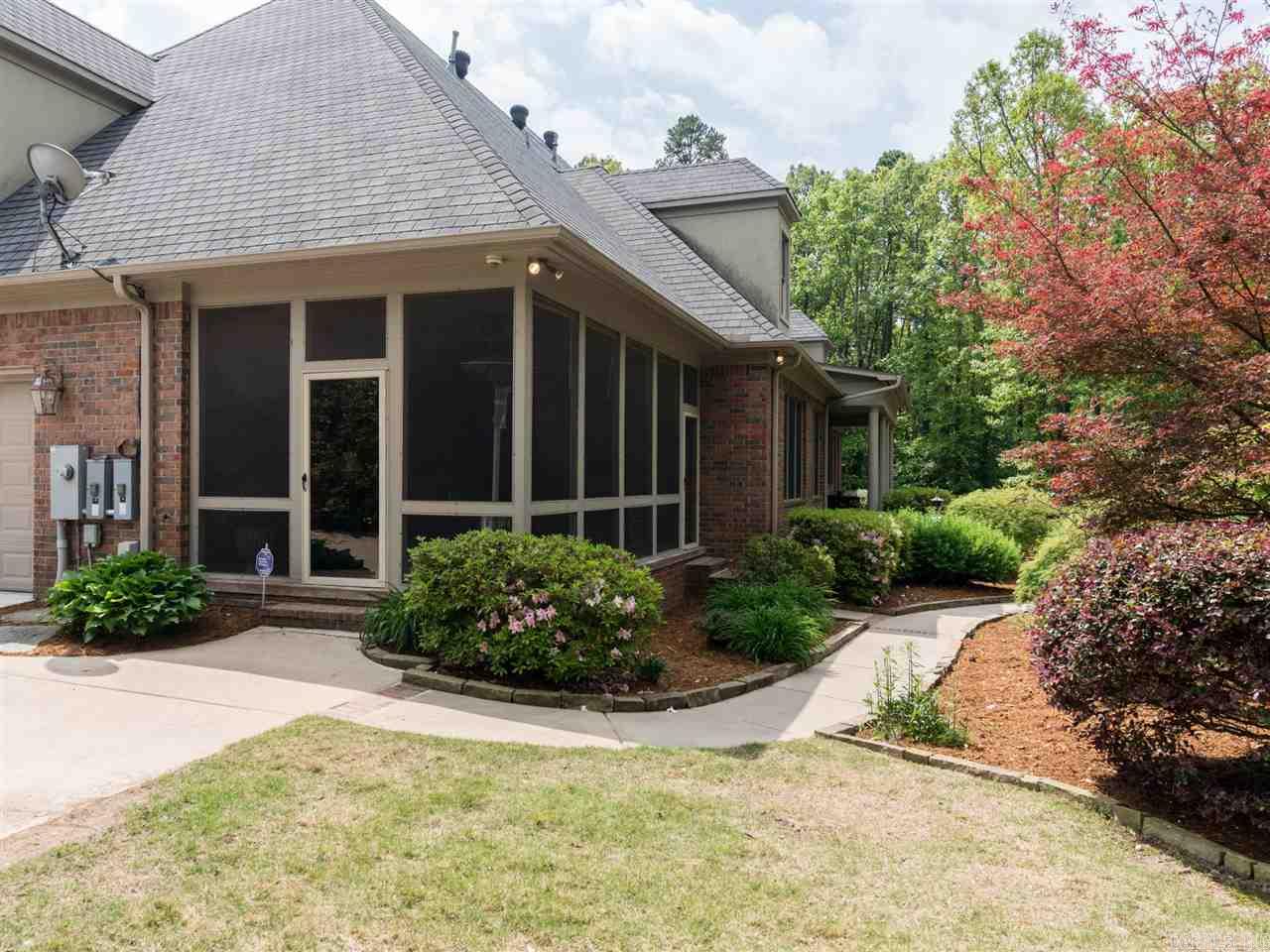 CHENAL VALLEY SOLOGNE CIRCLE - Residential