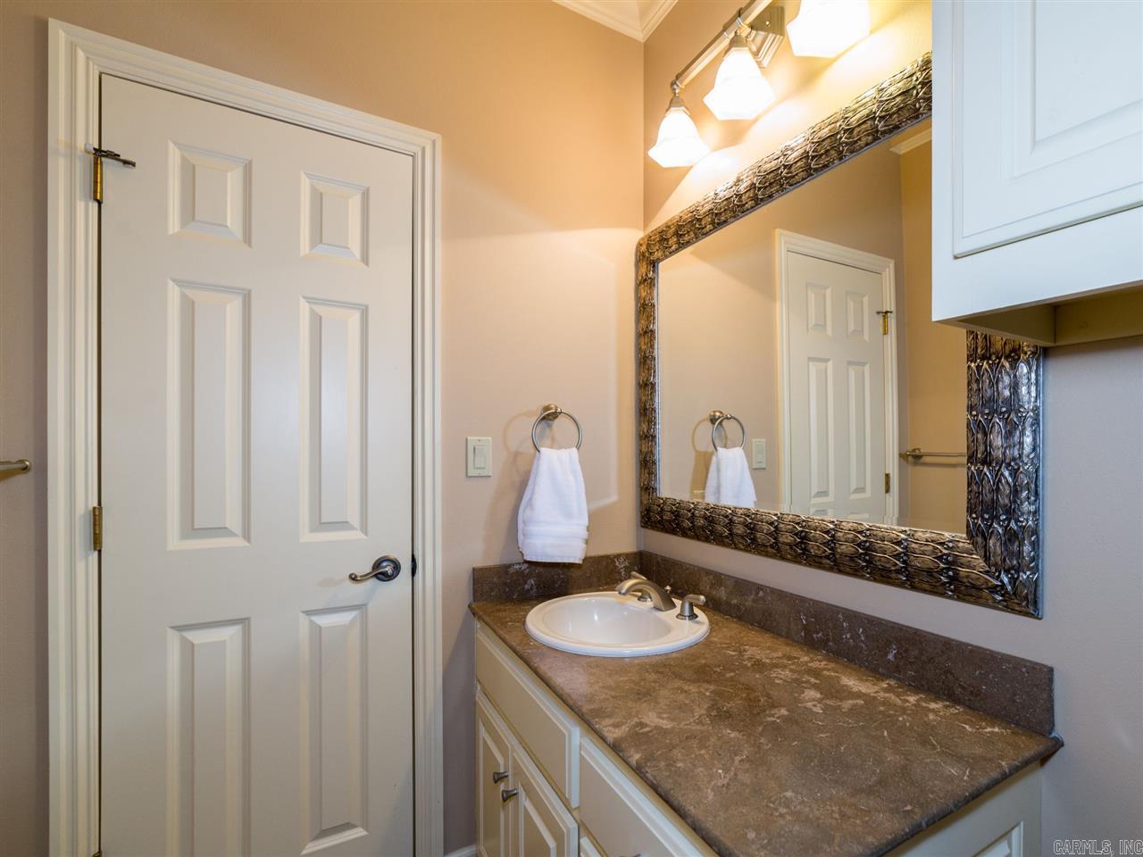 CHENAL VALLEY SOLOGNE CIRCLE - Residential