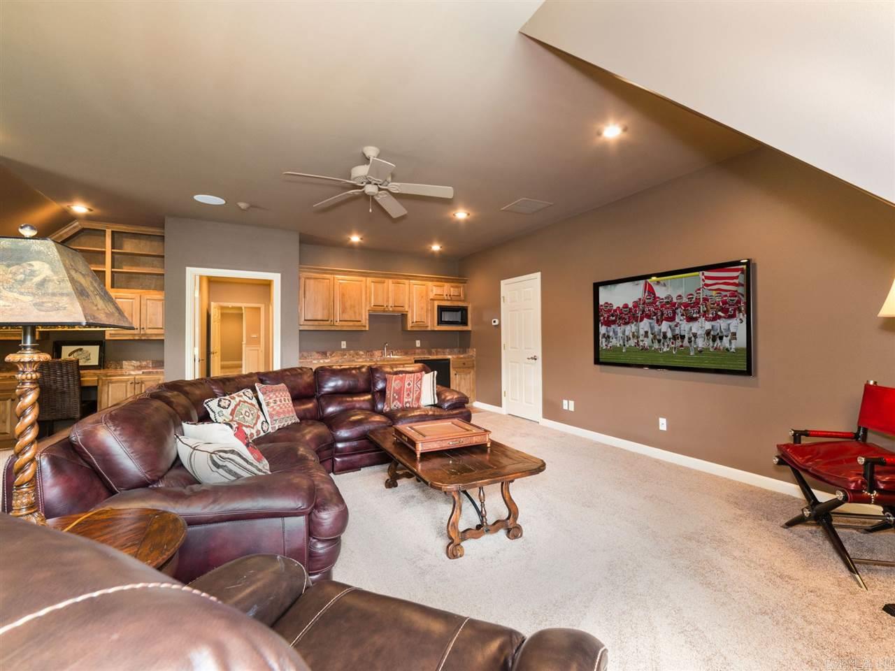 CHENAL VALLEY SOLOGNE CIRCLE - Residential