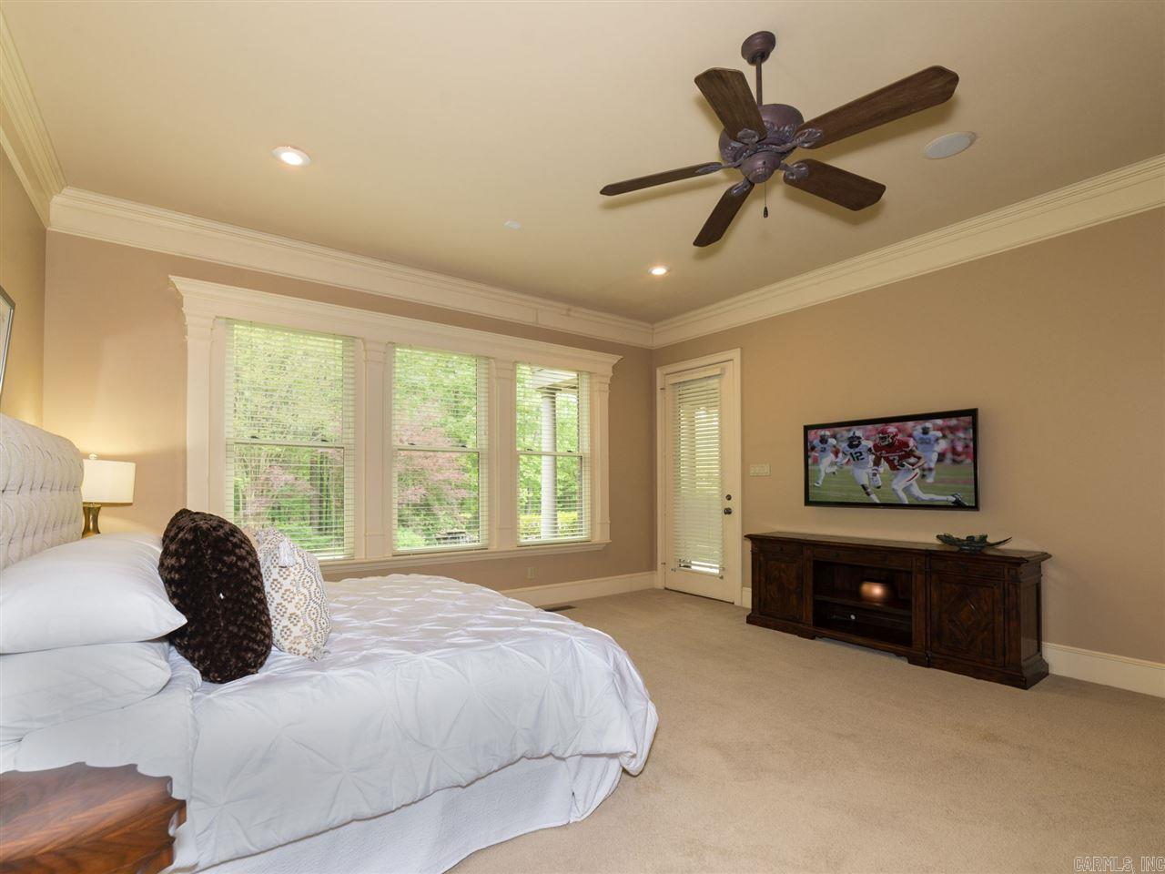 CHENAL VALLEY SOLOGNE CIRCLE - Residential