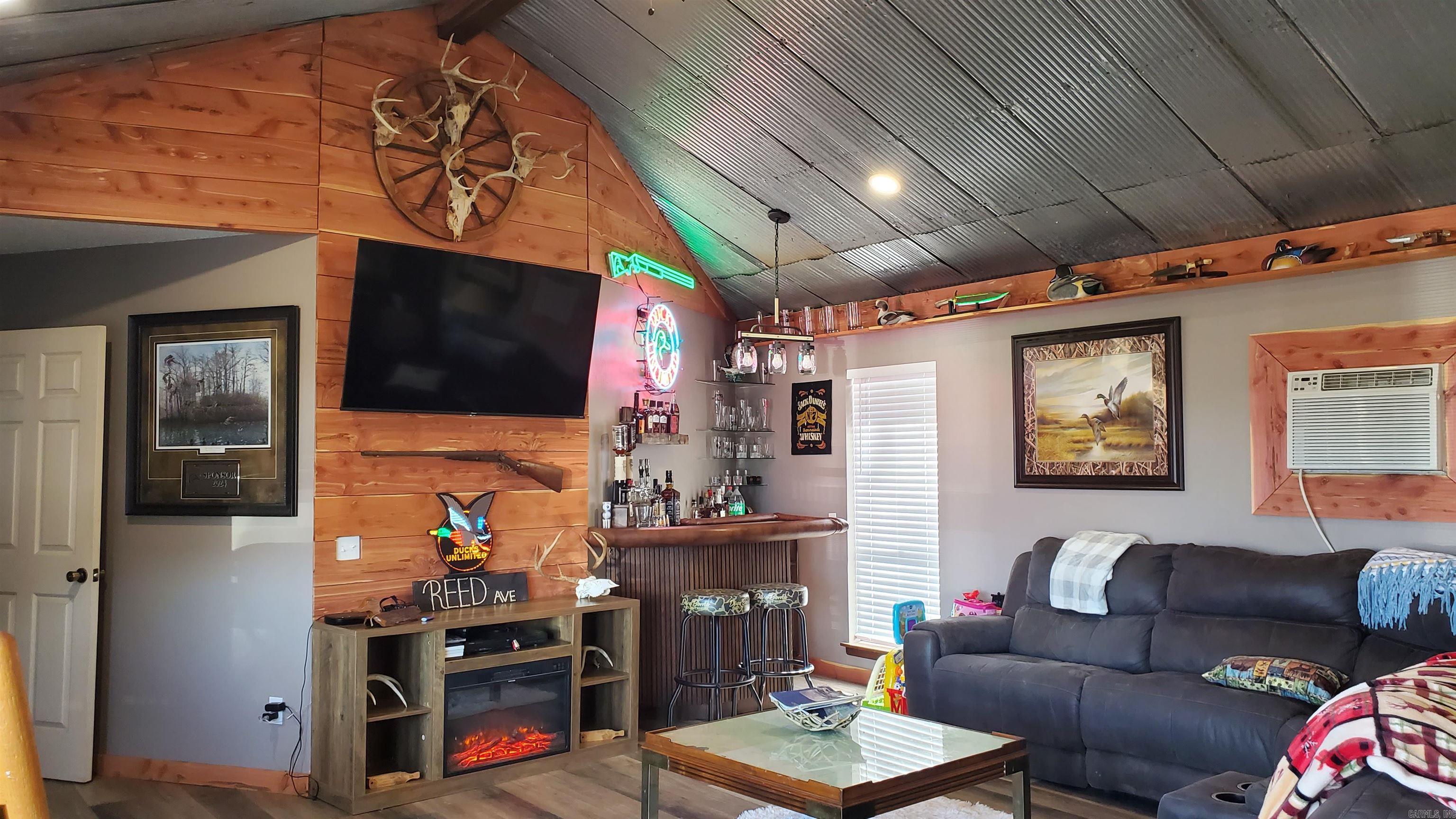 ORIGINAL TOWN DEVALLS BLUFF - Residential