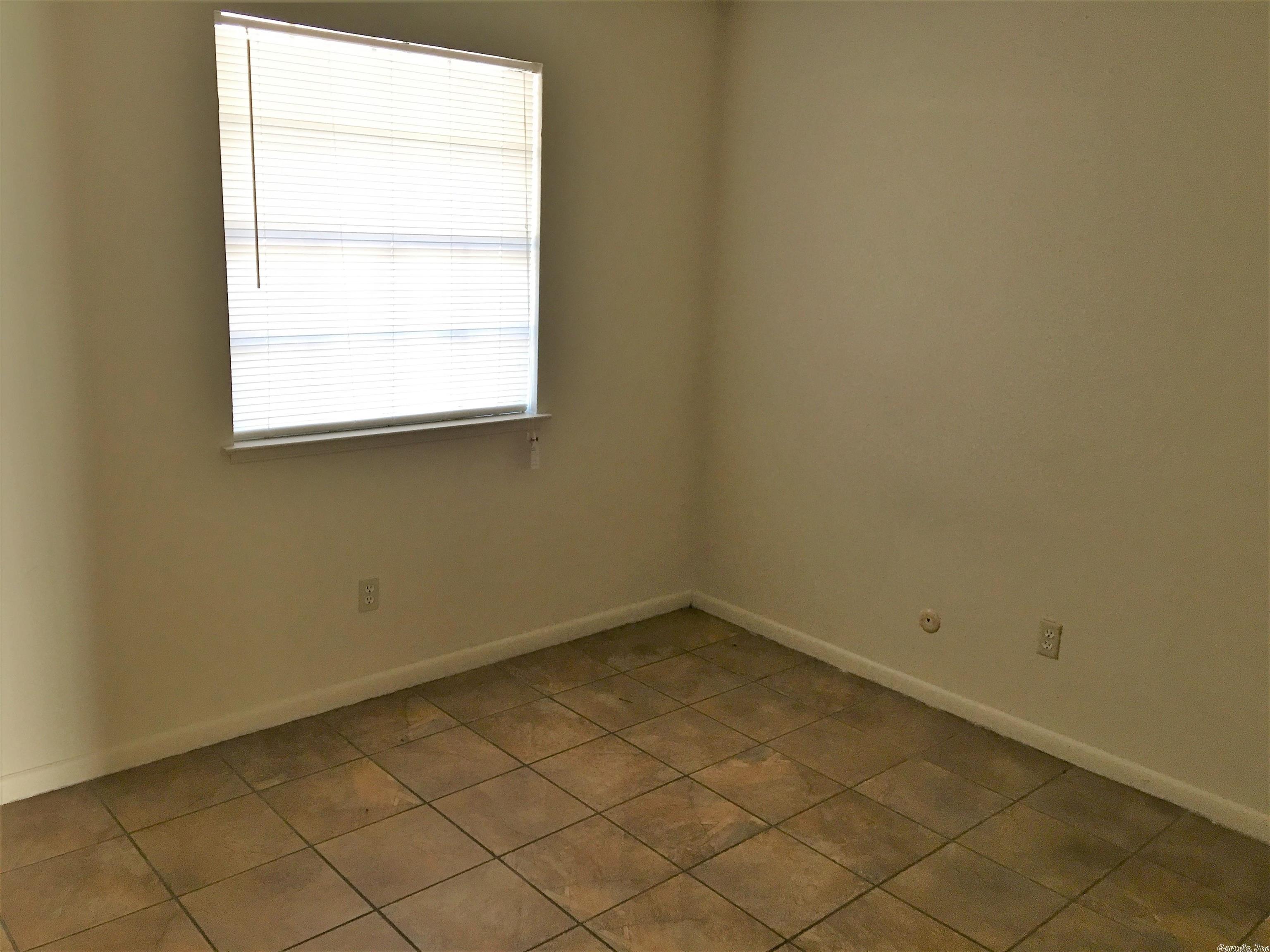 Myster Manor - Residential Lease