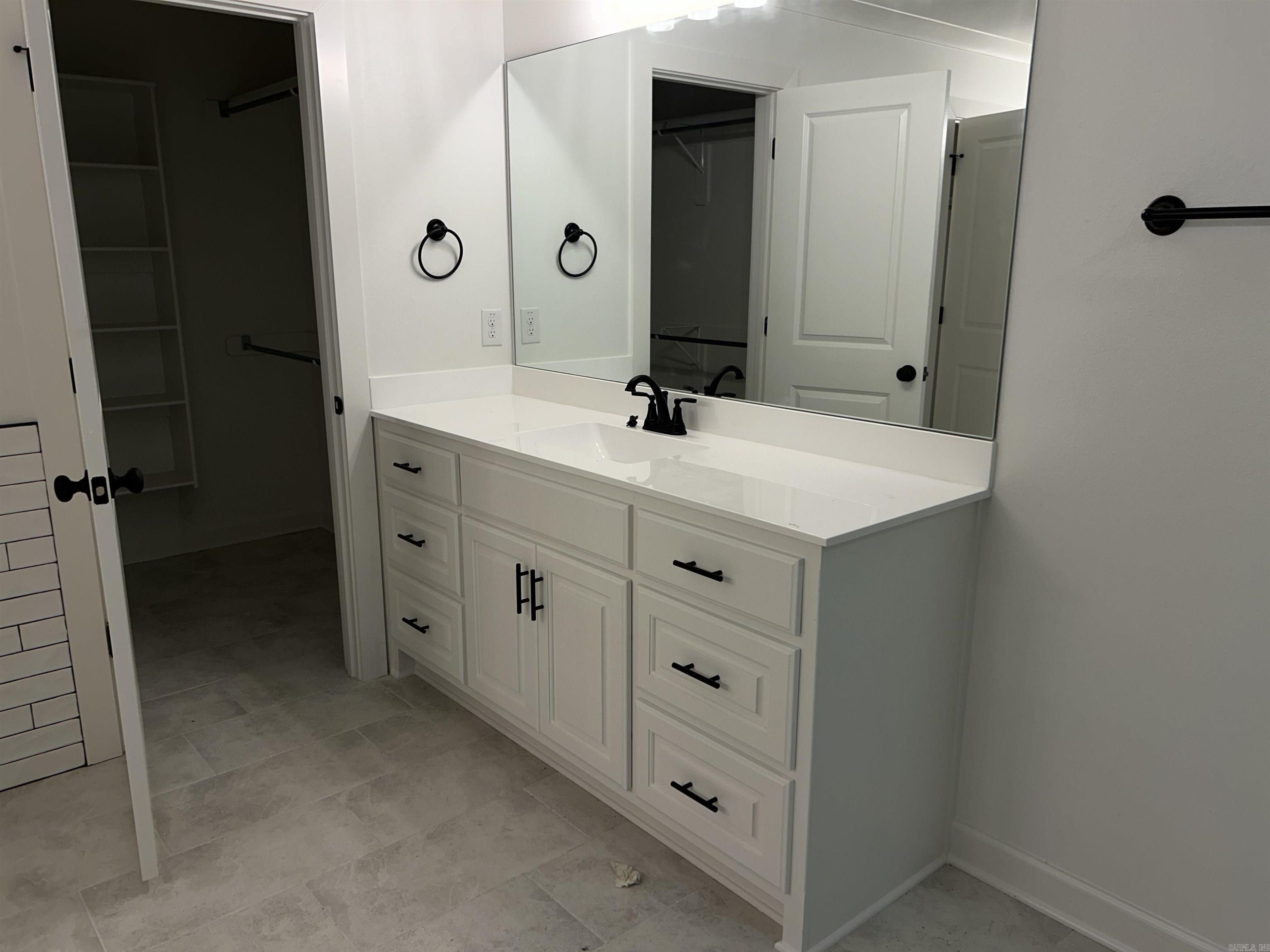 KNOTTING HILL - Residential