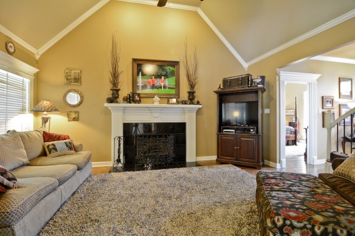 CHENAL VALLEY DUQUESNE COMMUNITY - Residential