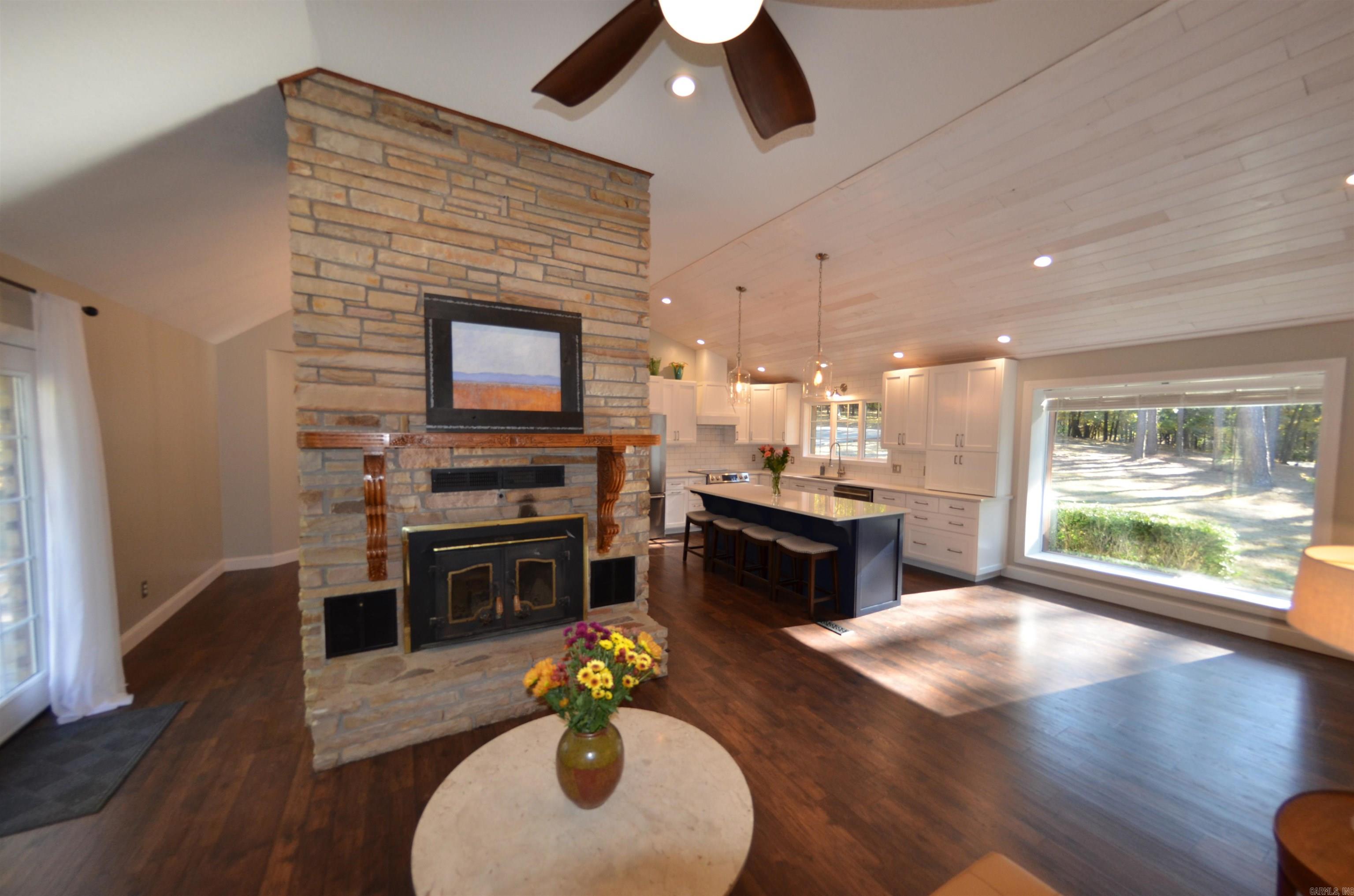 PINE CREST ESTATES - Residential