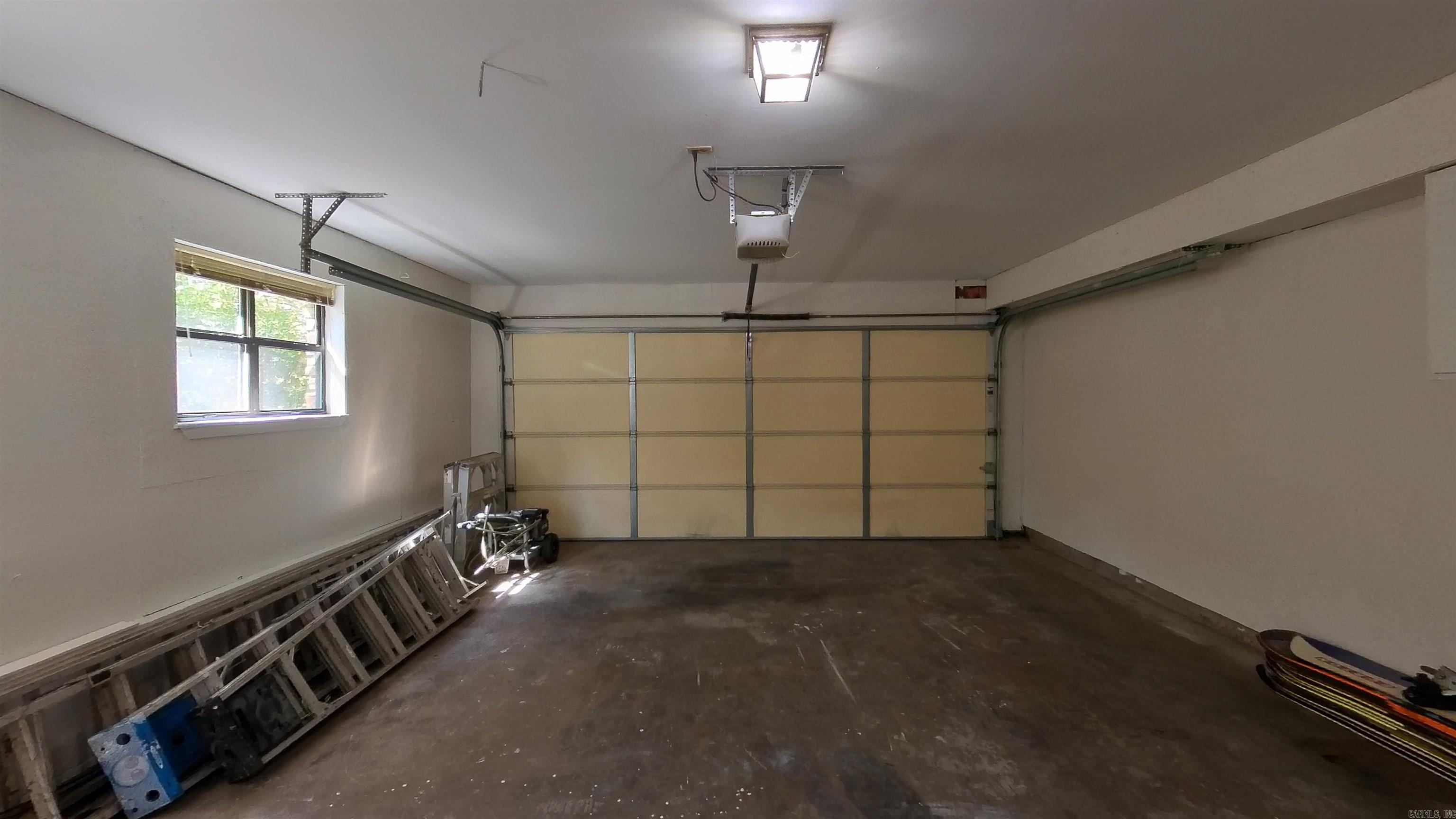 PINE CREST ESTATES - Residential