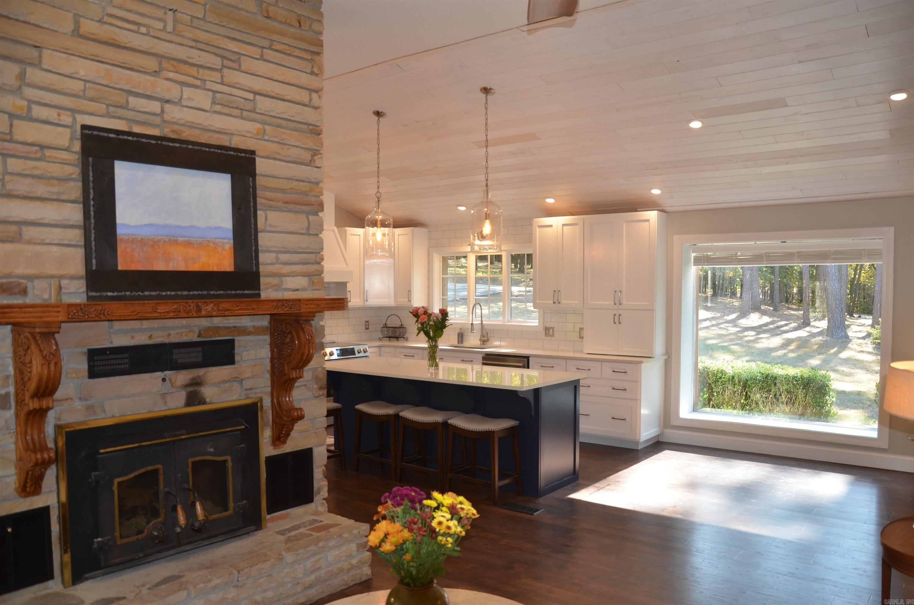 PINE CREST ESTATES - Residential