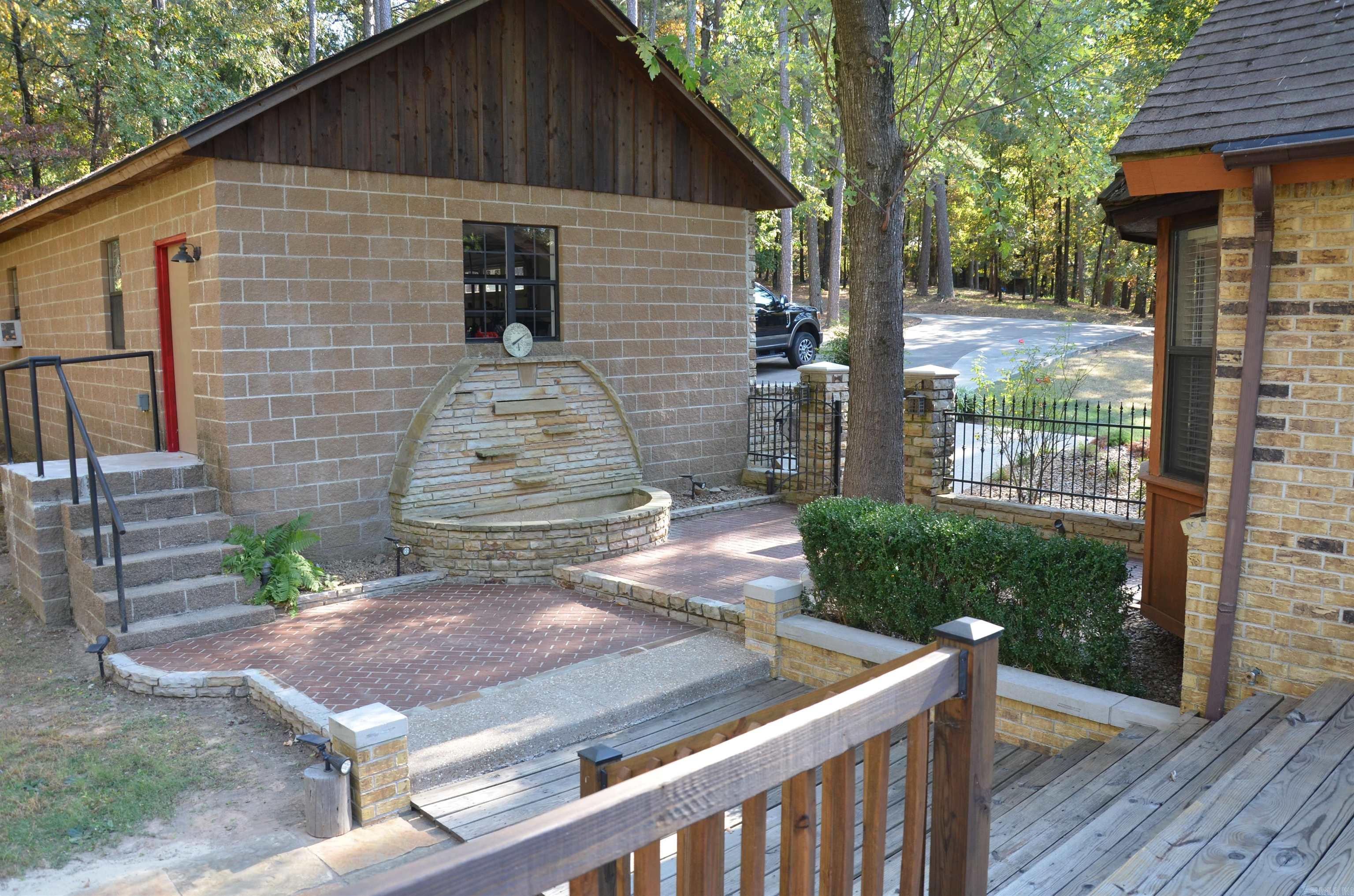 PINE CREST ESTATES - Residential