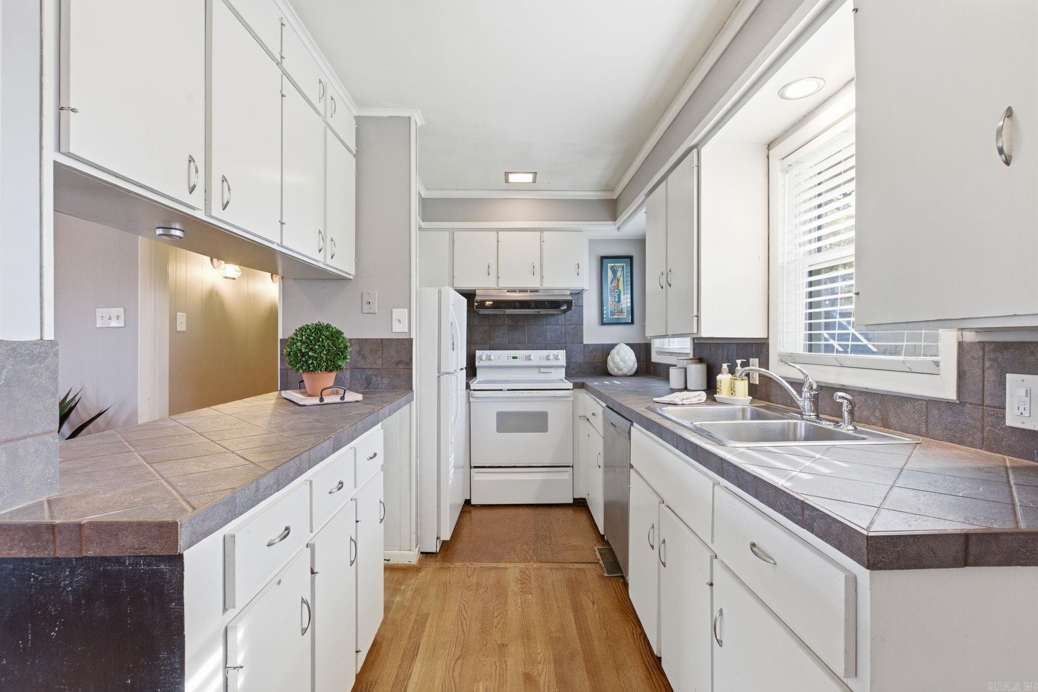 BRICKTON ADDN - Residential