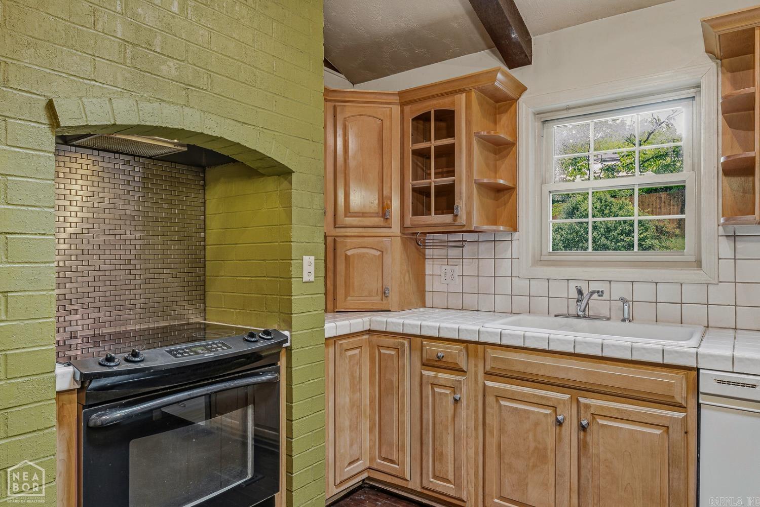 Parkers Woodland Hills - Residential