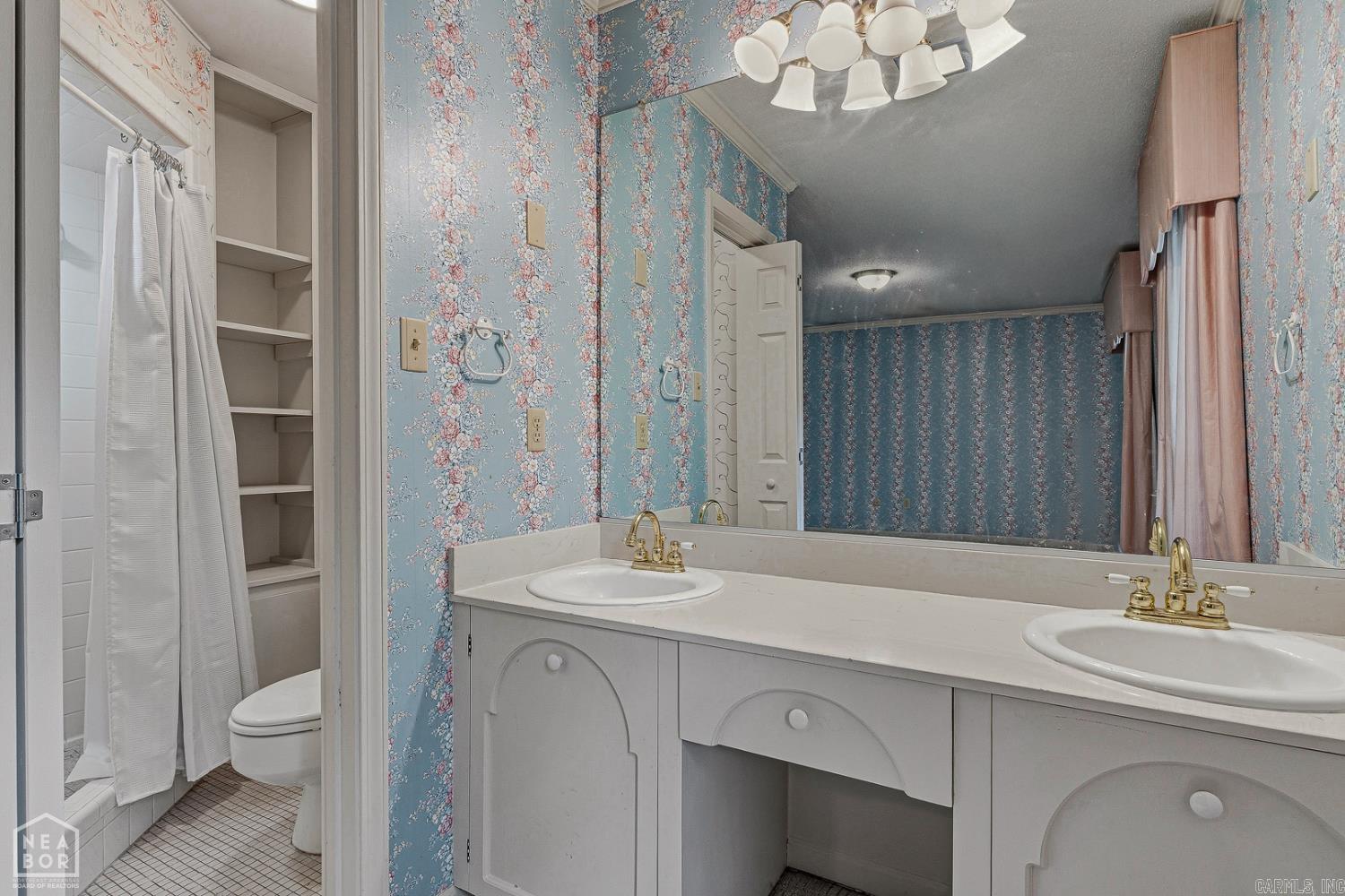 Parkers Woodland Hills - Residential
