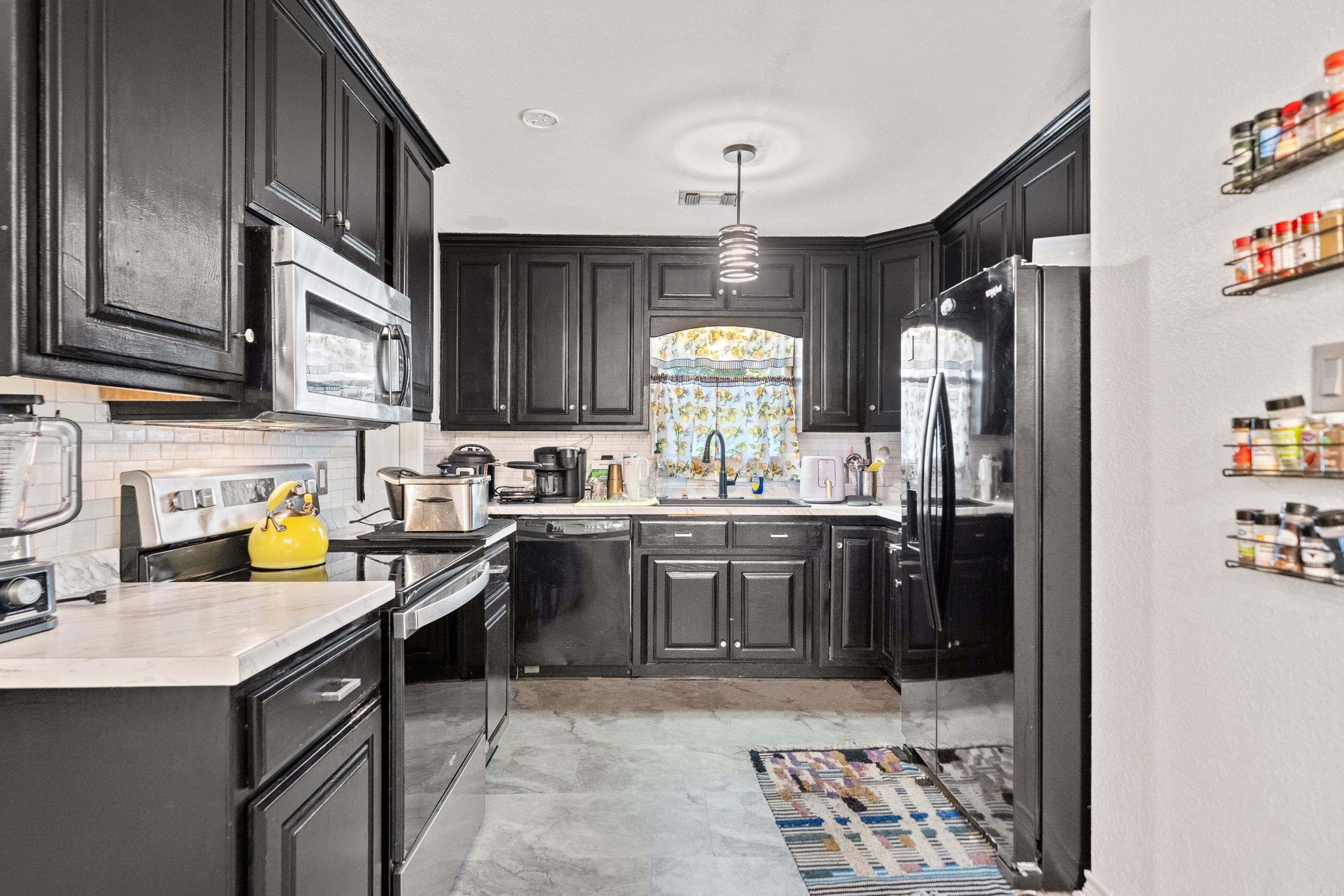 Pine Meadows 1 - Residential