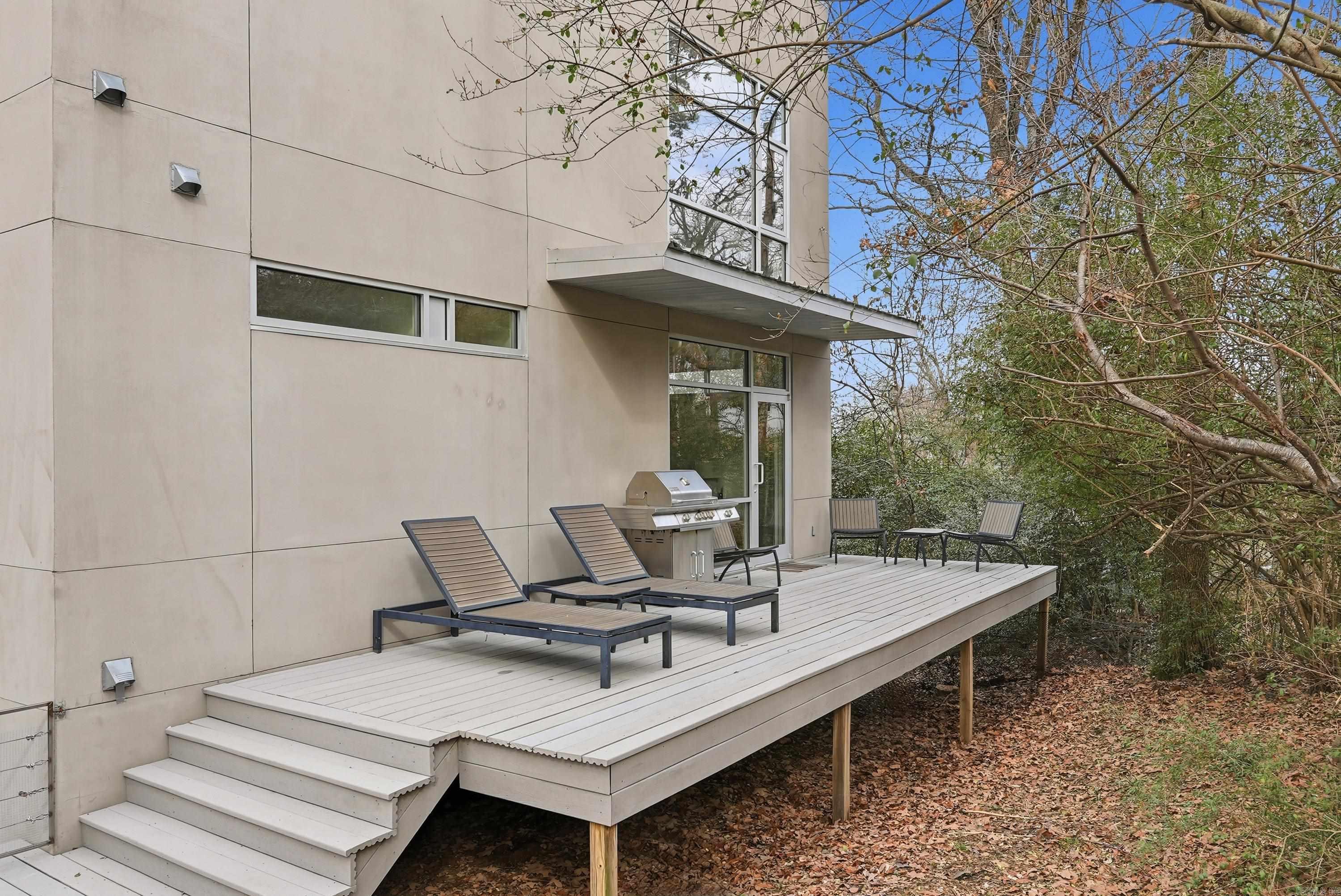 OAKWOOD MANOR - Residential