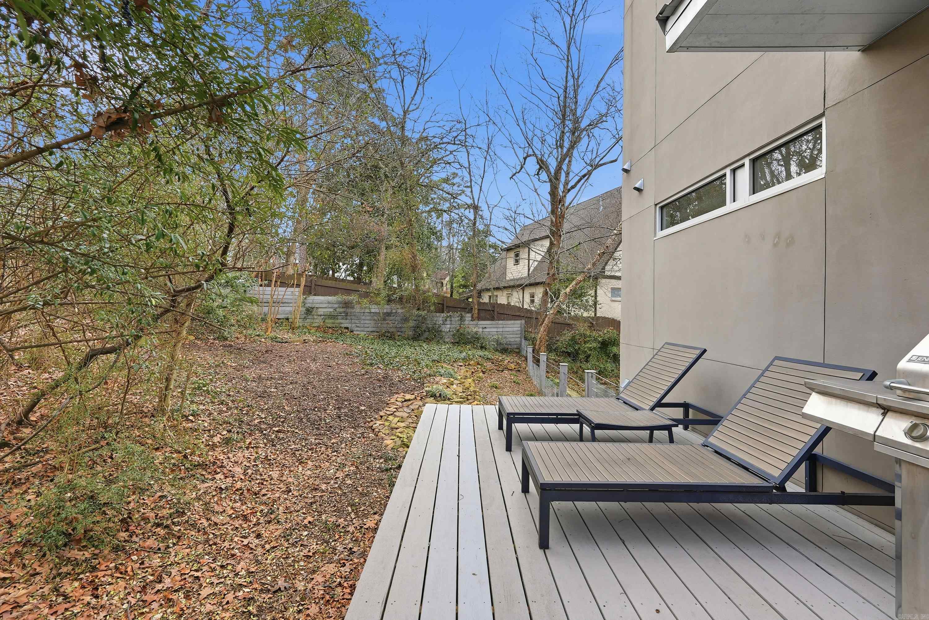 OAKWOOD MANOR - Residential