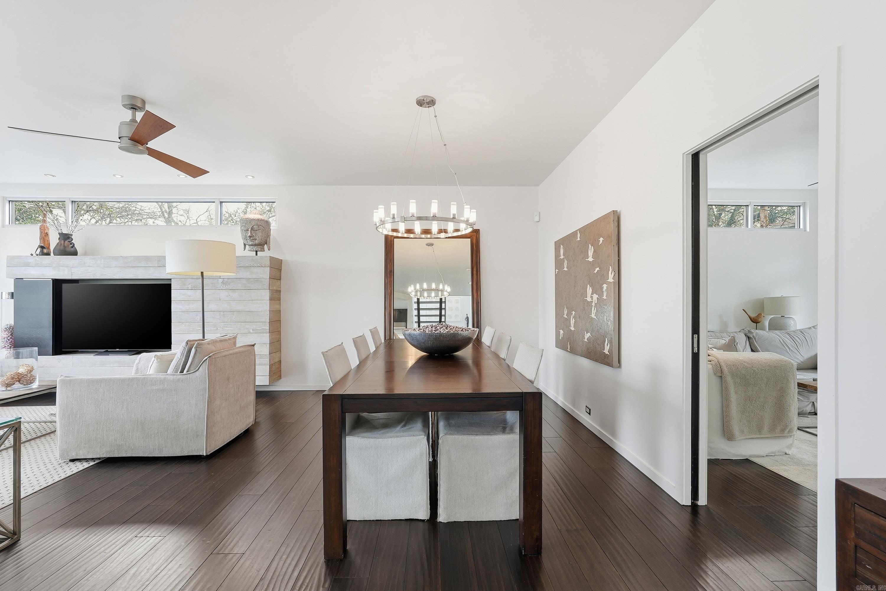 OAKWOOD MANOR - Residential