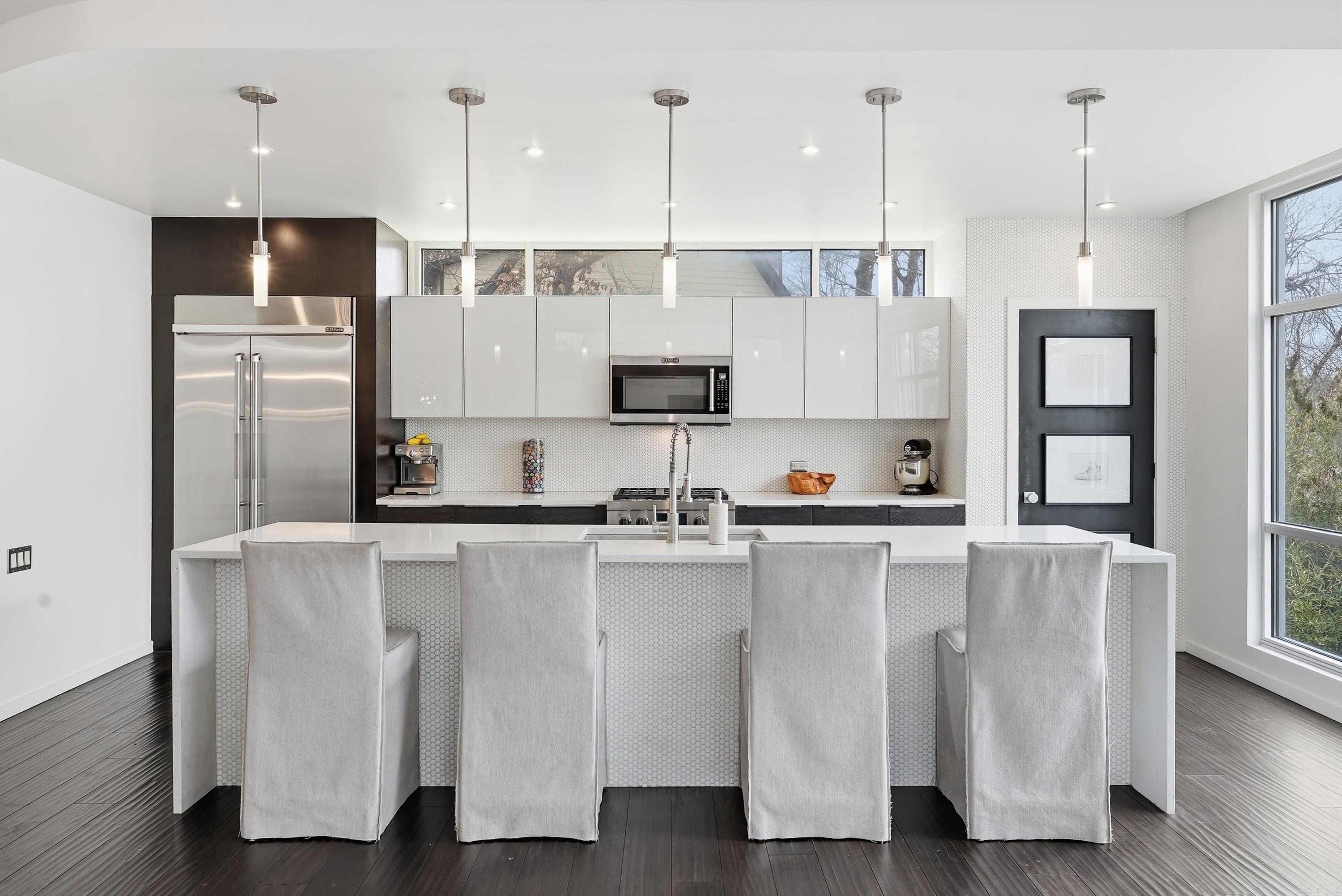 OAKWOOD MANOR - Residential