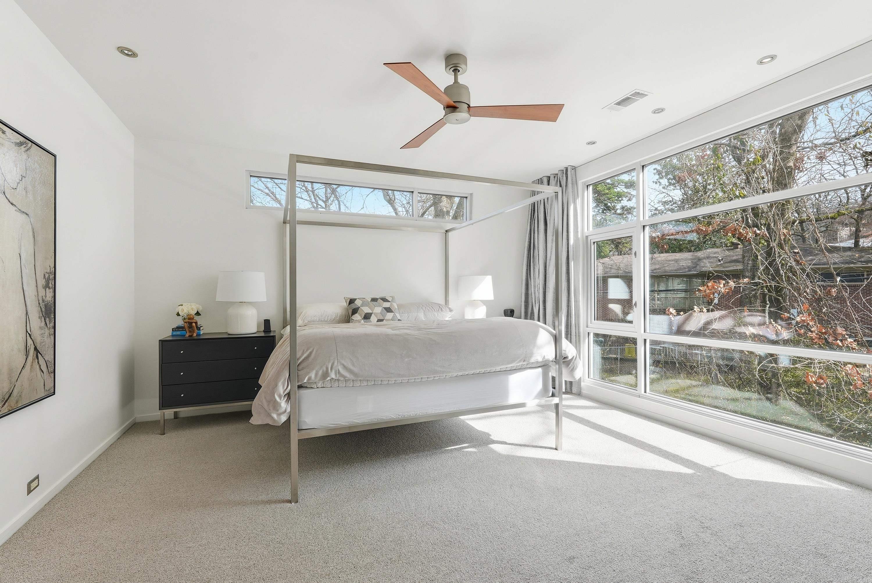 OAKWOOD MANOR - Residential