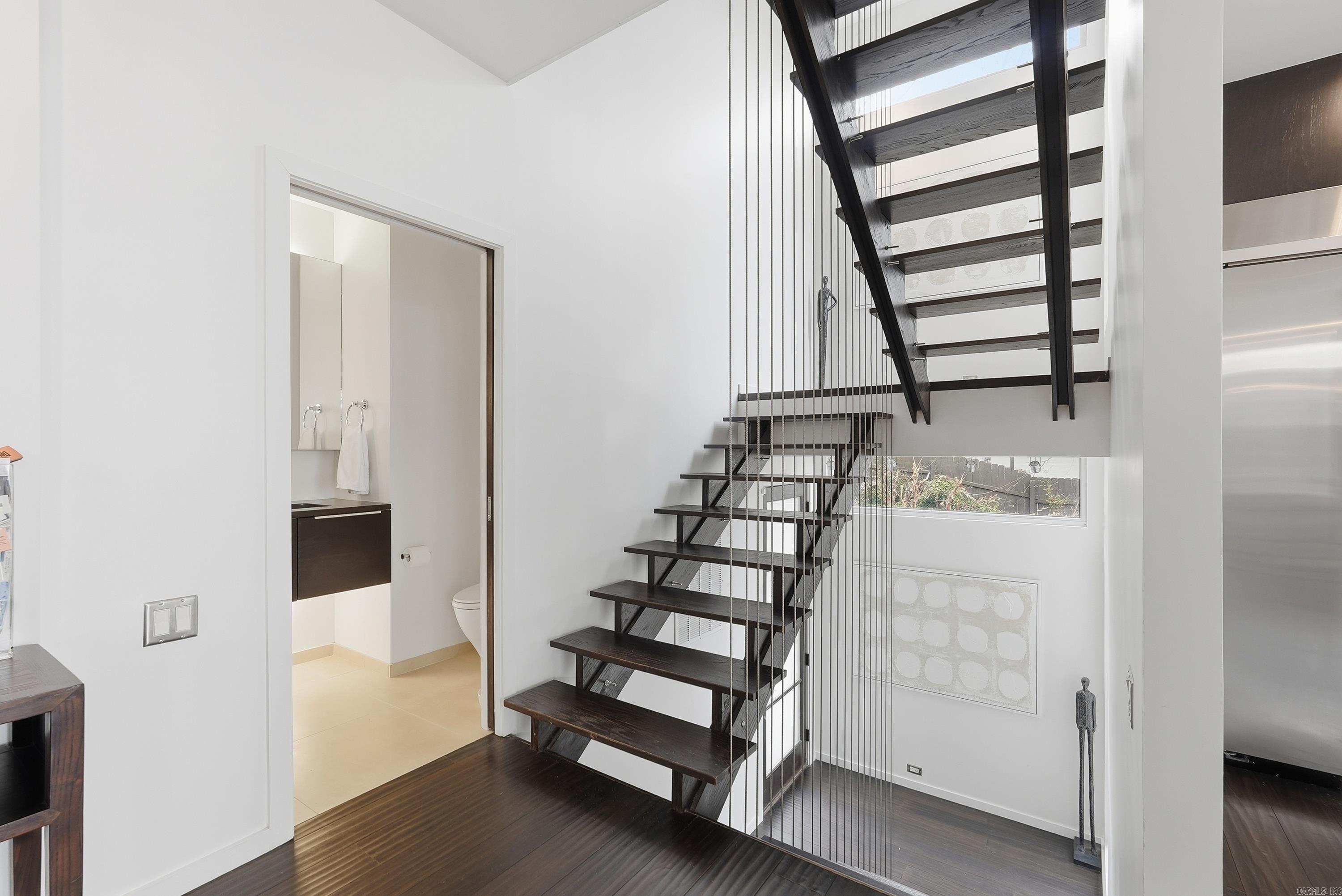 OAKWOOD MANOR - Residential