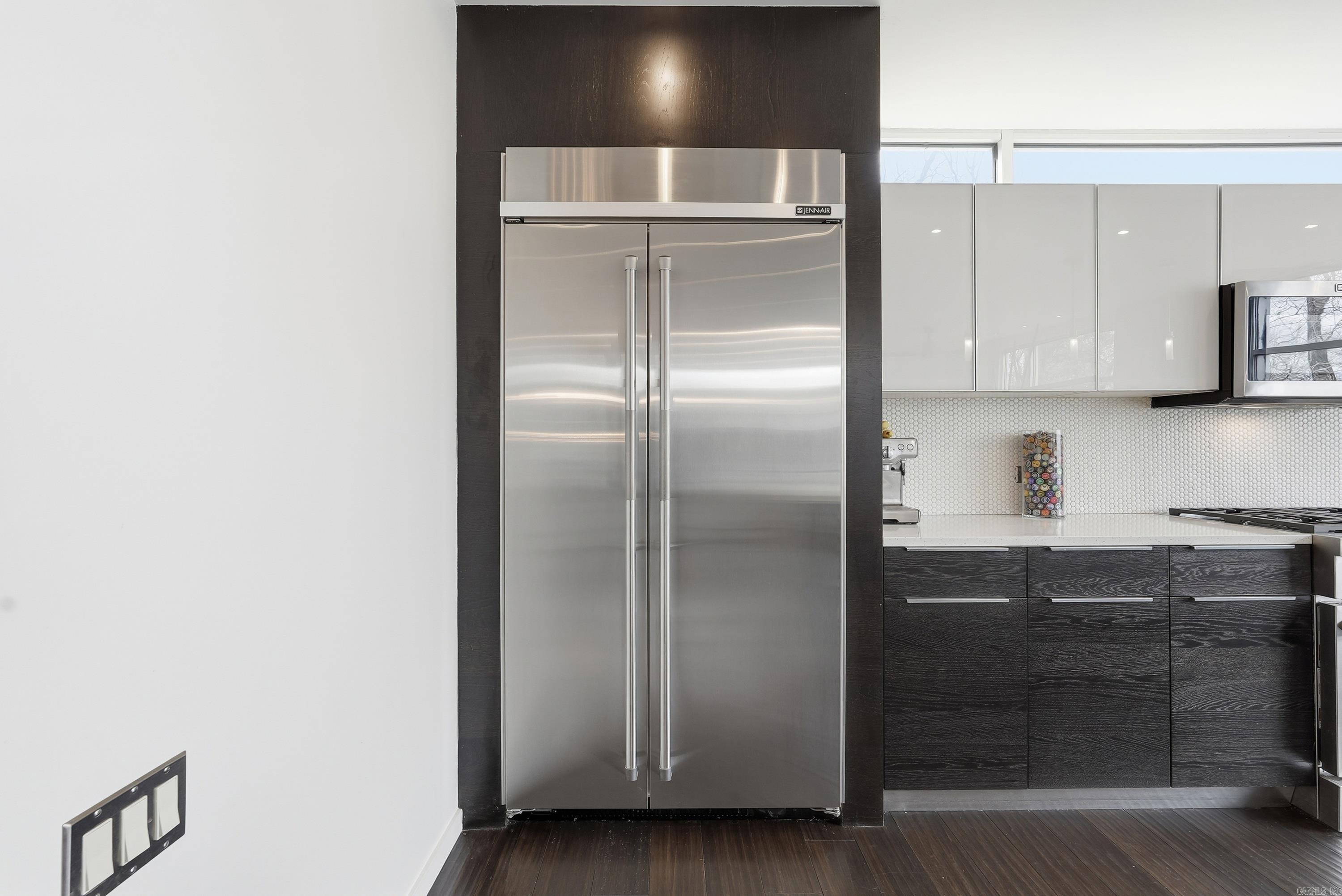 OAKWOOD MANOR - Residential