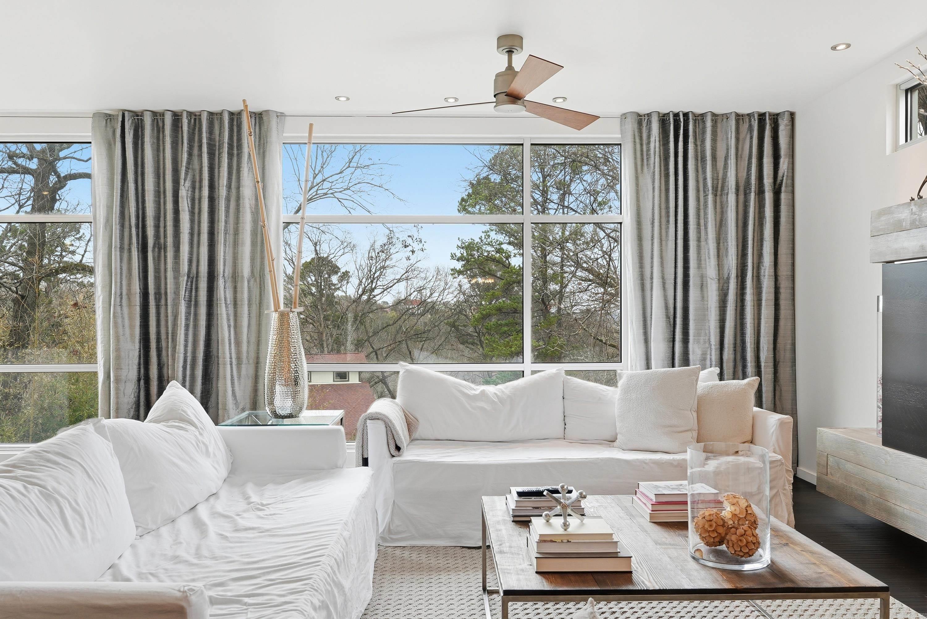 OAKWOOD MANOR - Residential