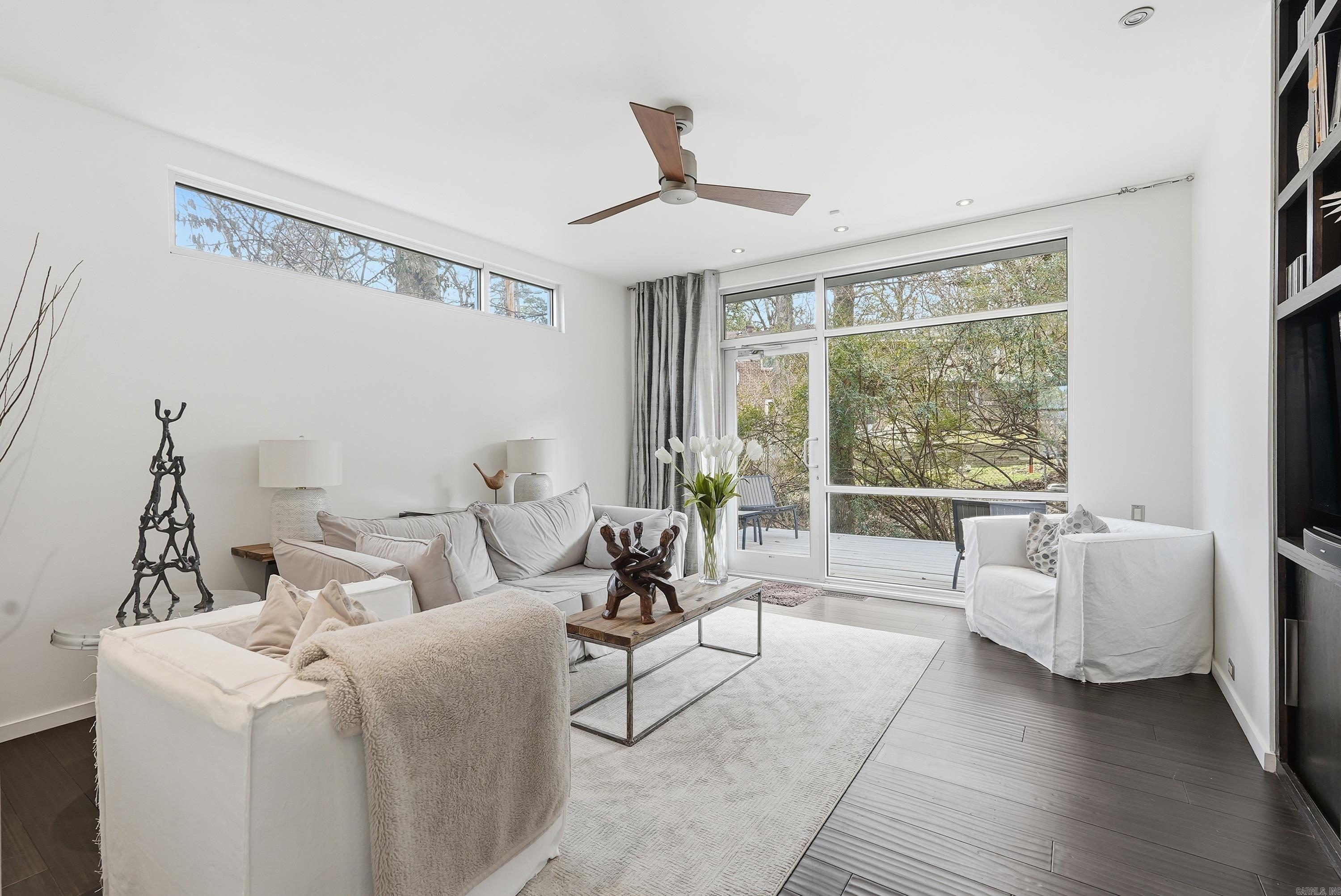 OAKWOOD MANOR - Residential