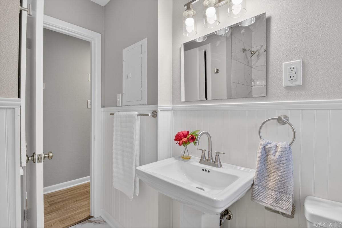 OAKHURST - Residential