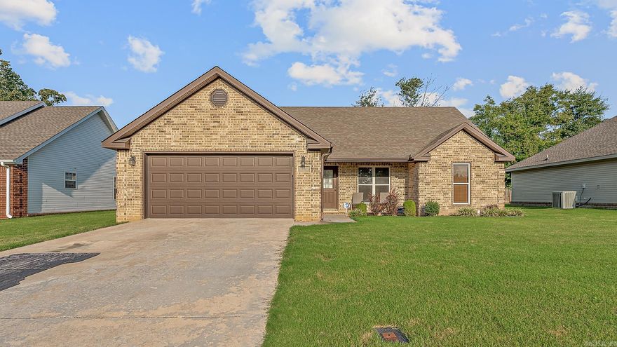 281 PROSPECT FARM LANE IS A TURN KEY HOME FEATURING 3 BEDROOMS 2 BATH A DOUBLE GARAGE AND A VERY NICE DETACHED SHOP BUILDING THIS PROPERTY HAS BEEN OCCUPIED AND MAINTAINED BY THE BUILDER SINCE CONSTRUCTION IN 2016. CALL TODAY!