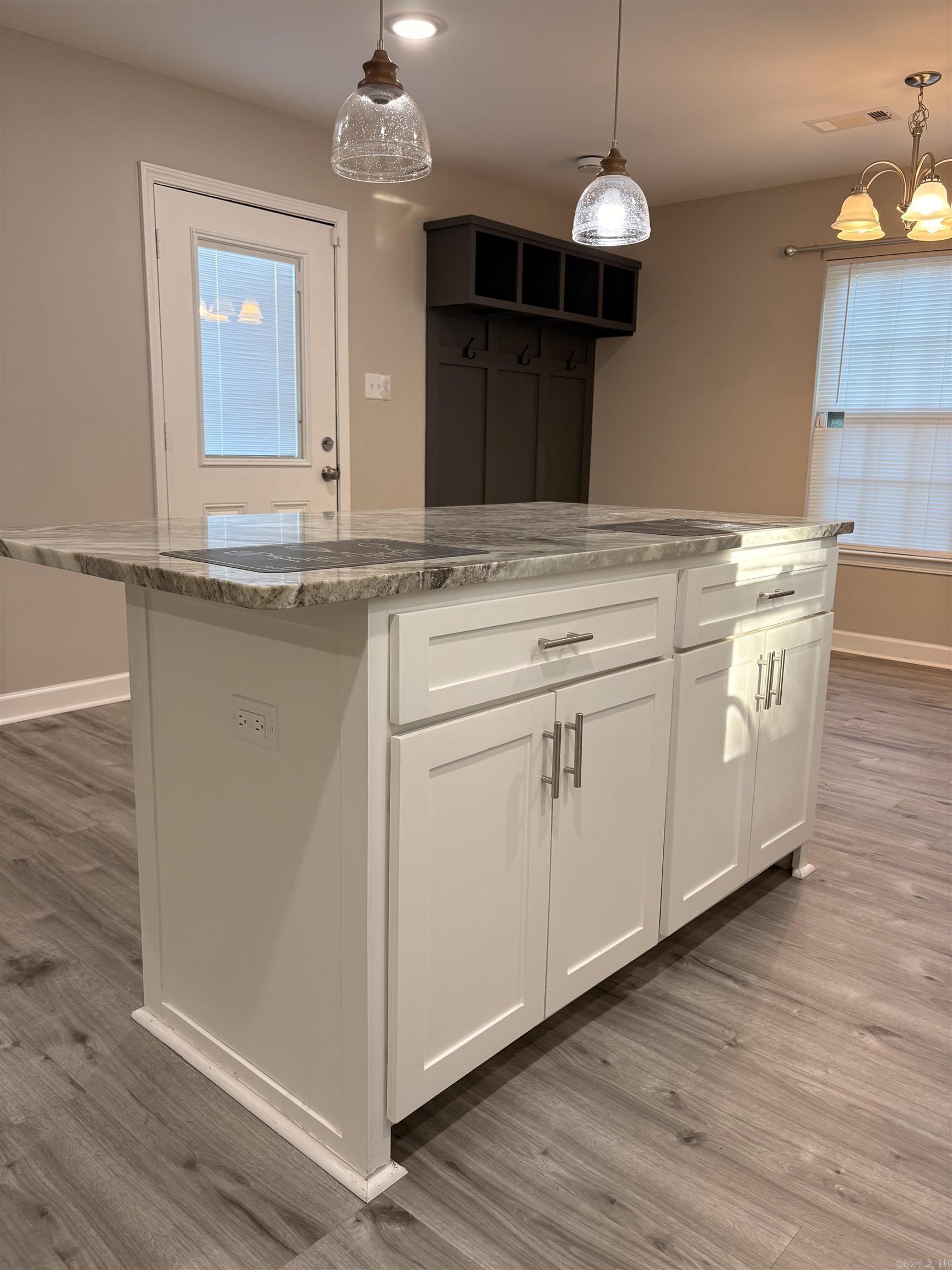 EAST CENTRAL - Residential