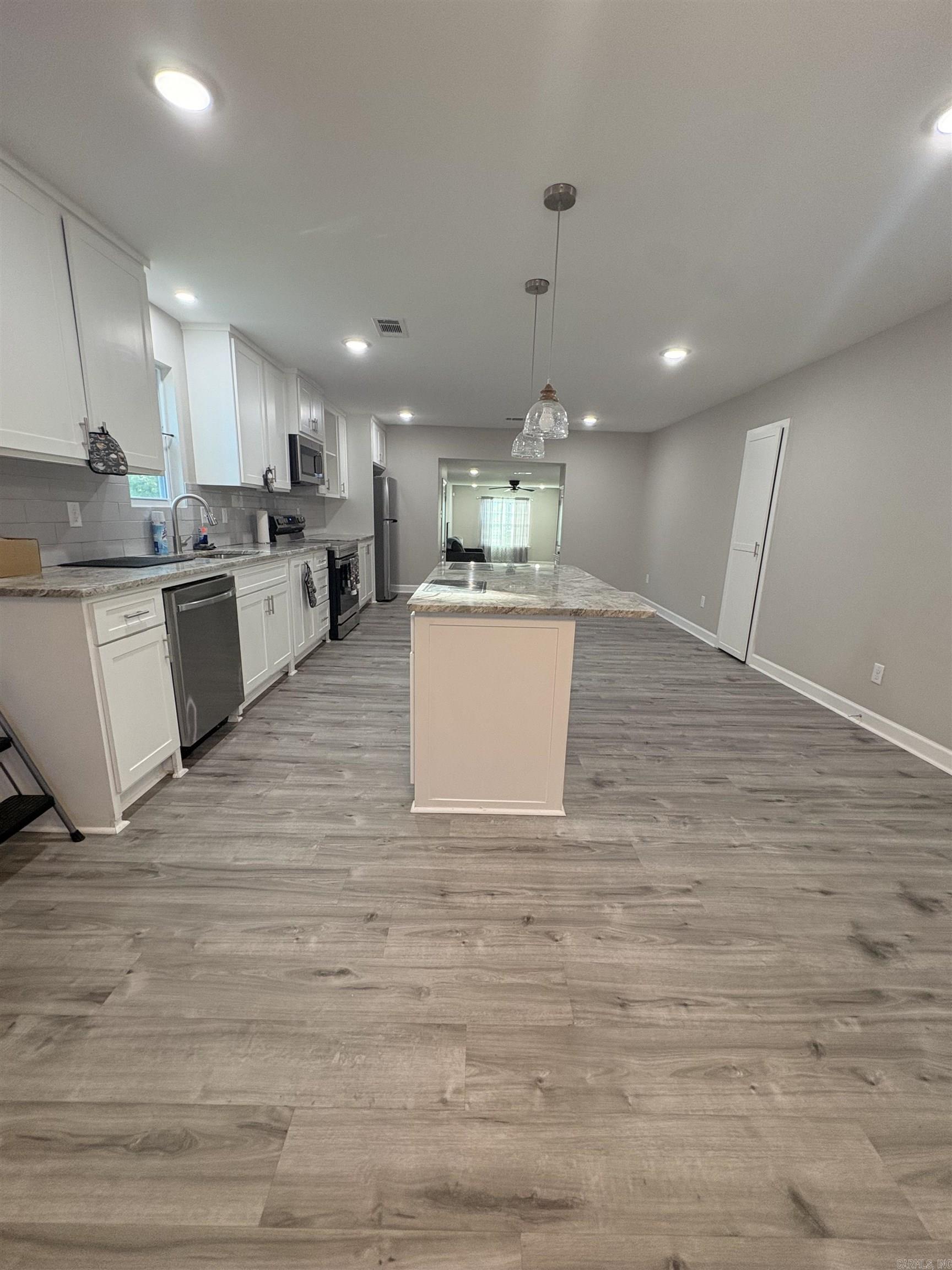 EAST CENTRAL - Residential