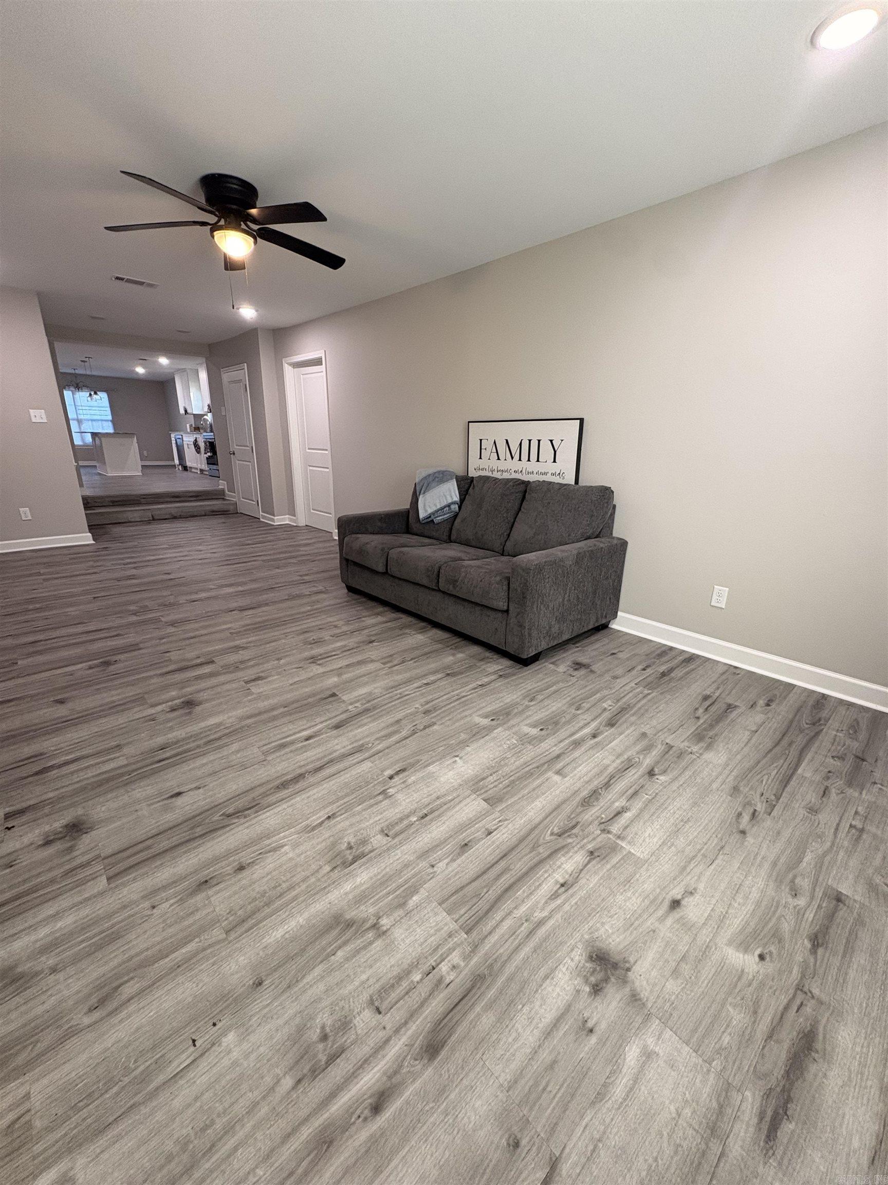 EAST CENTRAL - Residential