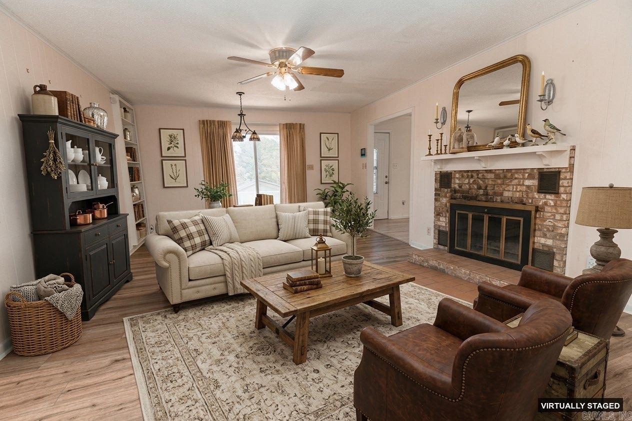 PINE GROVE - Residential