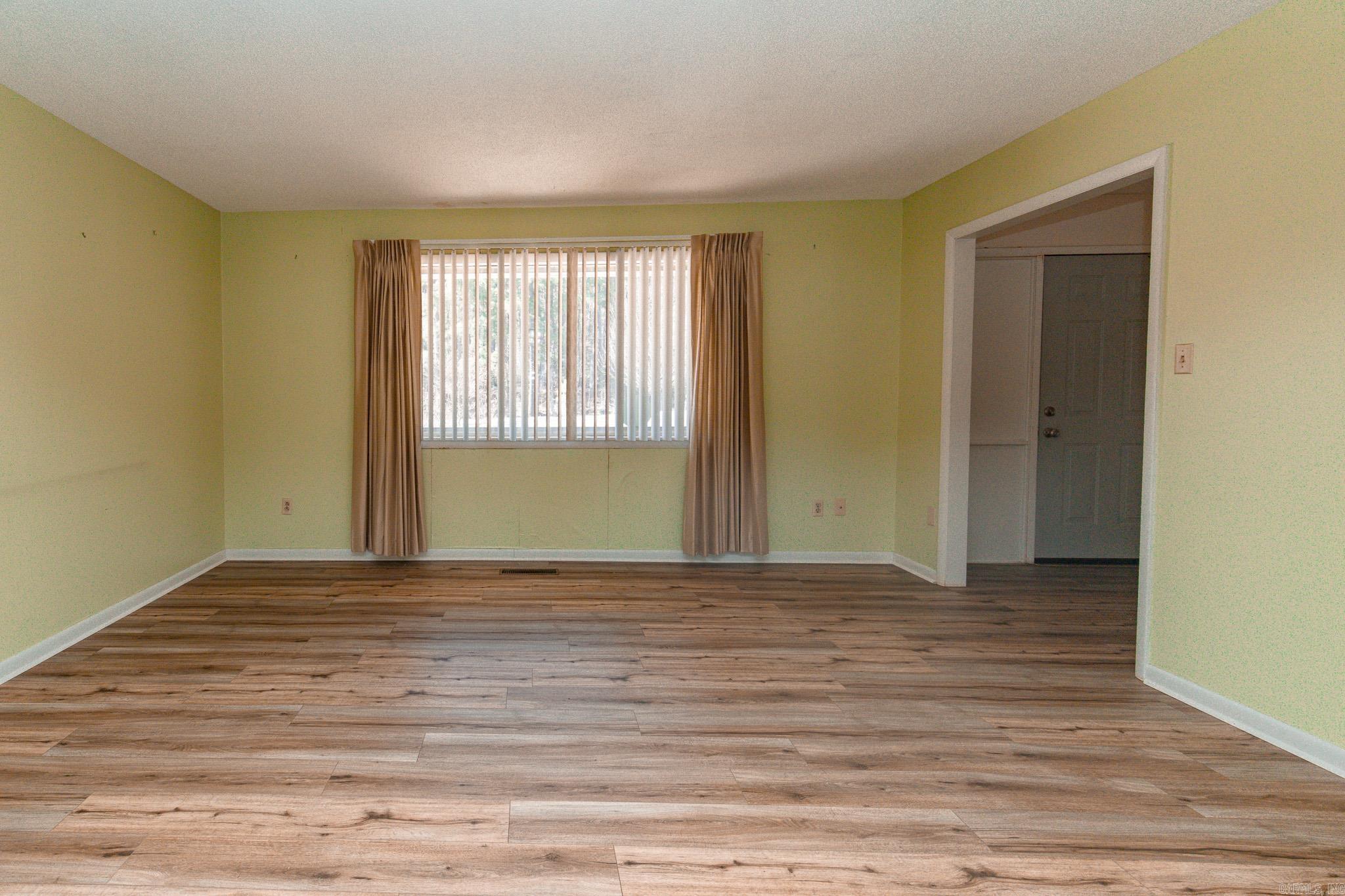 PINE GROVE - Residential