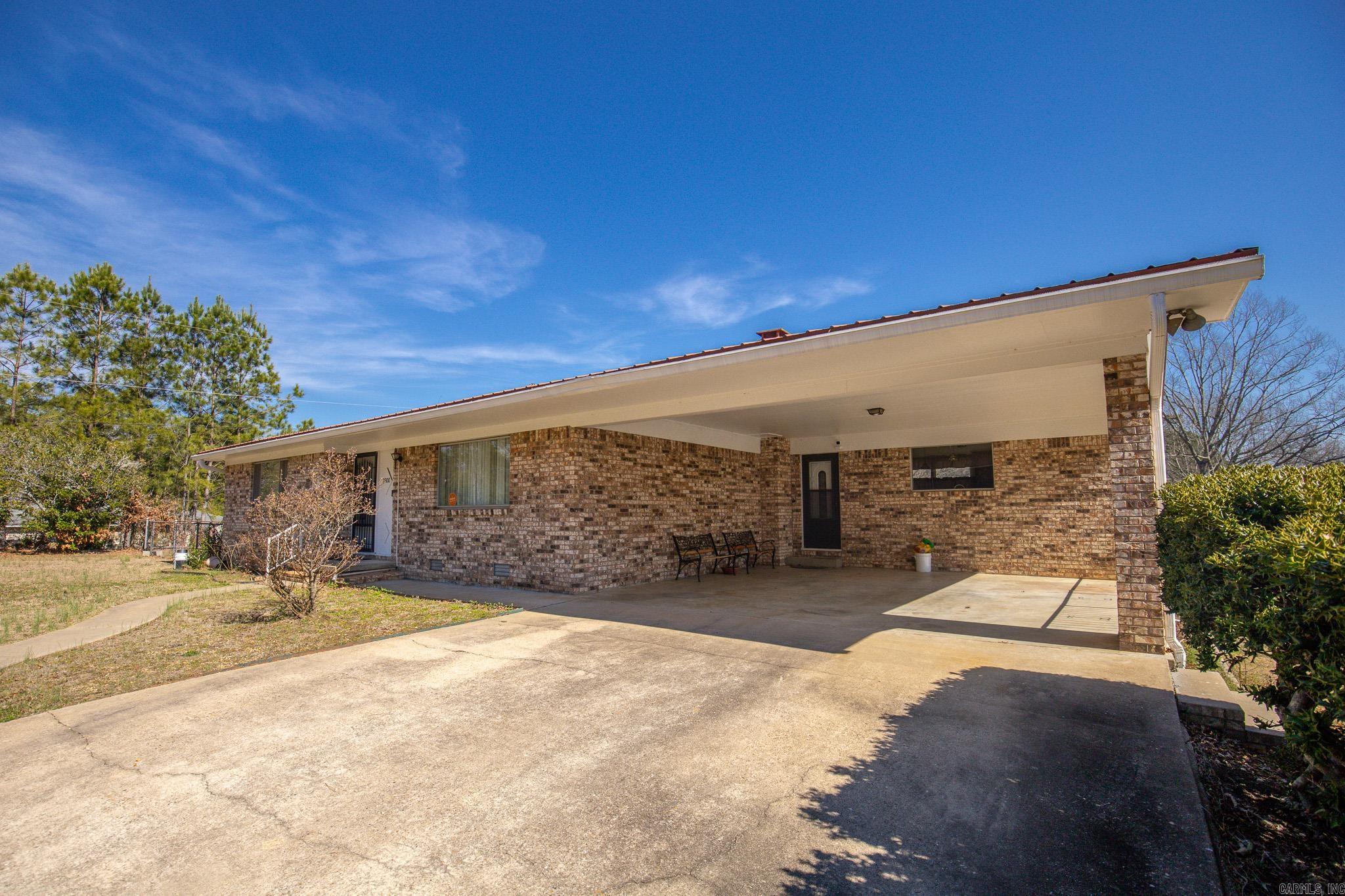 PINE GROVE - Residential